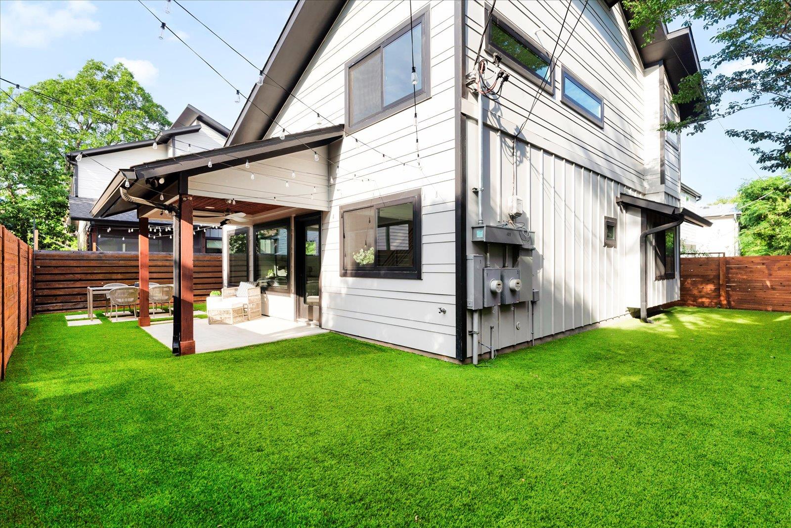409 W 55th 1/2 St # 2, Austin, TX 78751