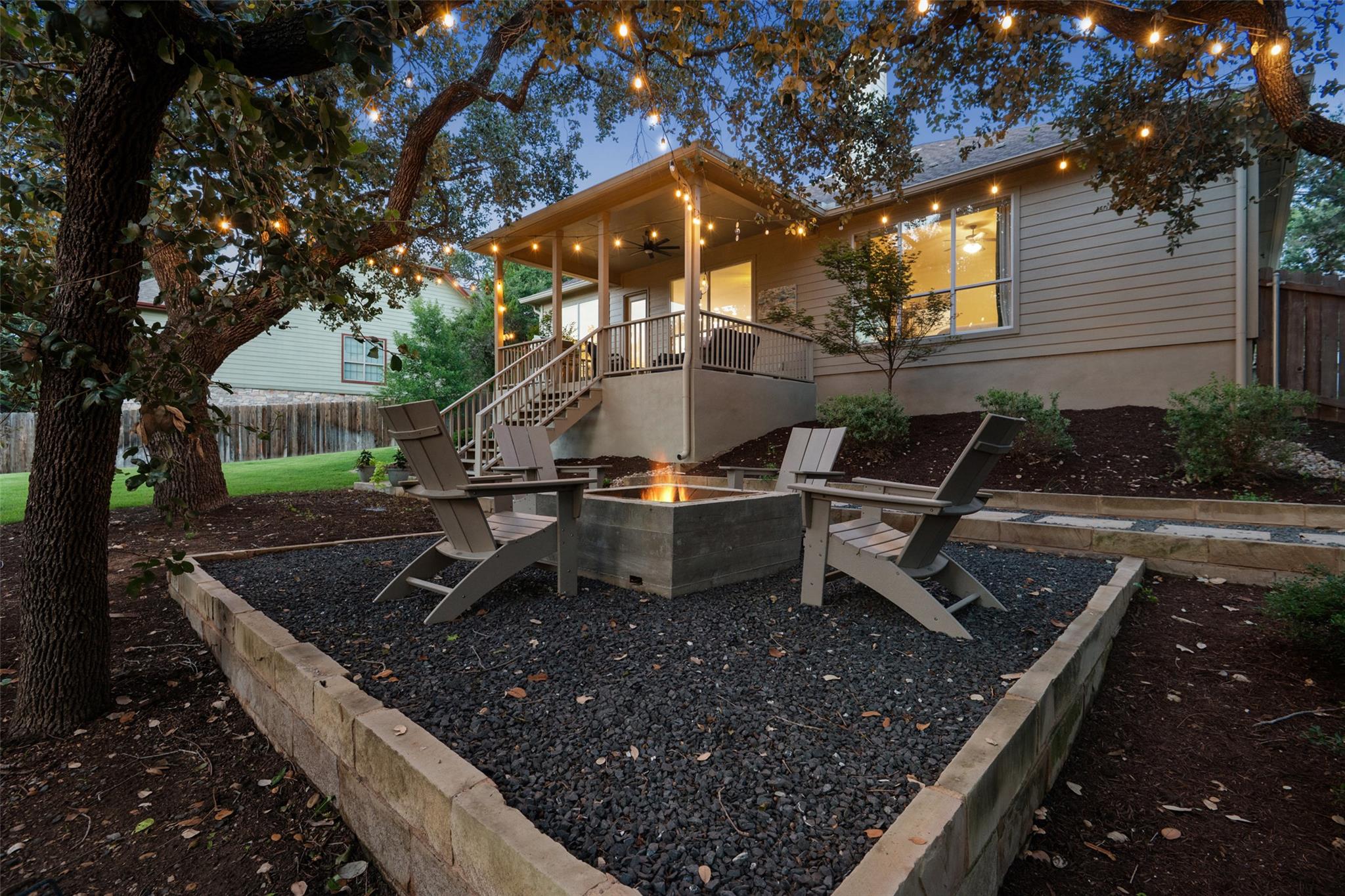 300 Errol Dr, Spicewood, TX 78669