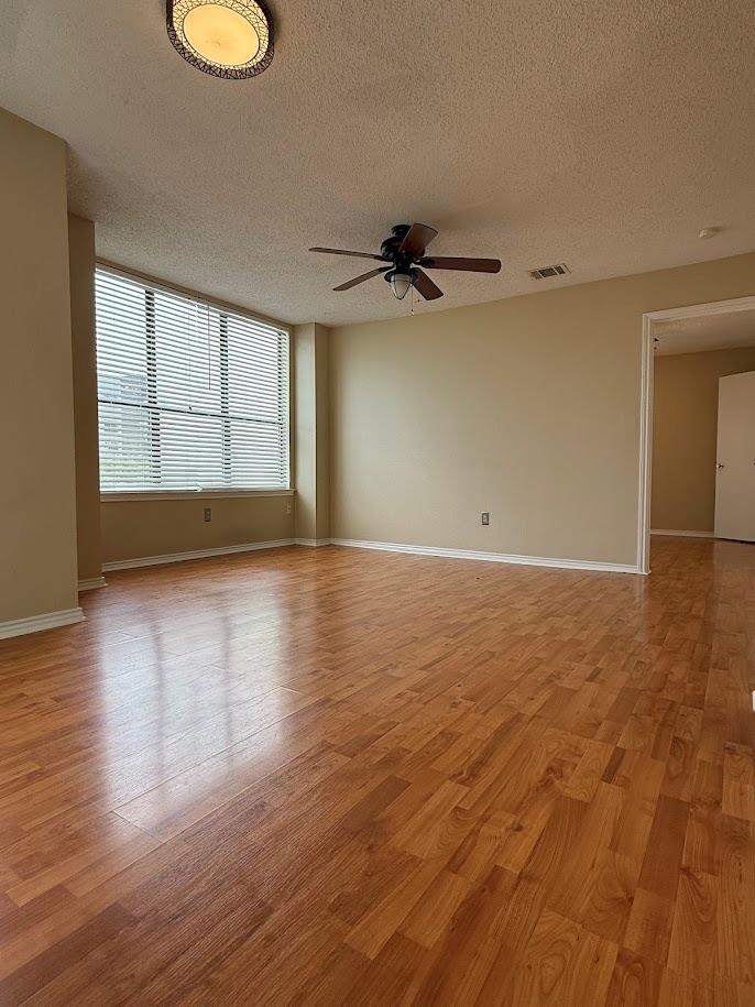 2409 Leon St # 305, Austin, TX 78705