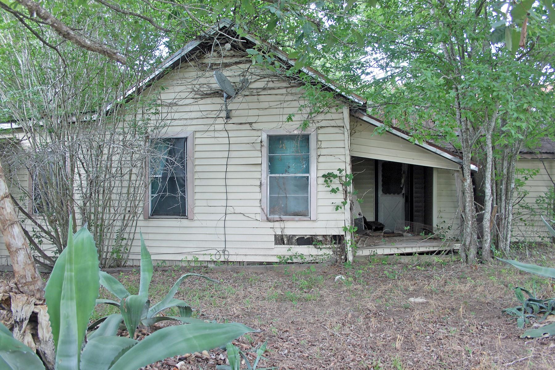 1141 Fm 3158, Dale, TX 78616