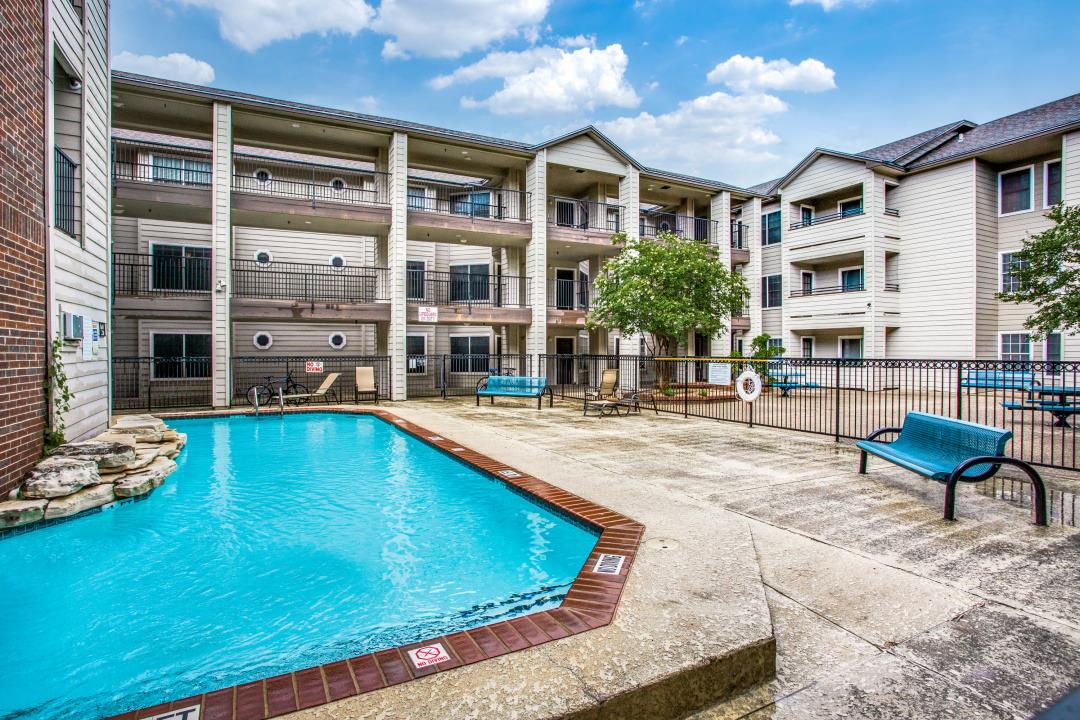 501 W 26th St # 105, Austin, TX 78705