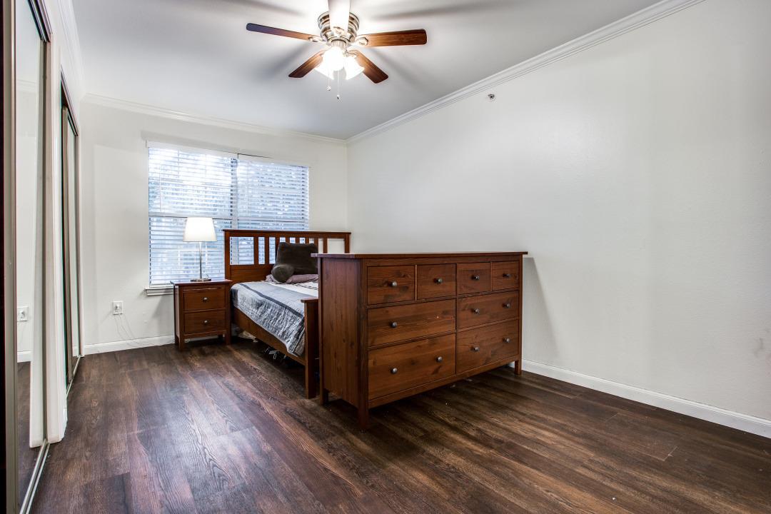 501 W 26th St # 105, Austin, TX 78705