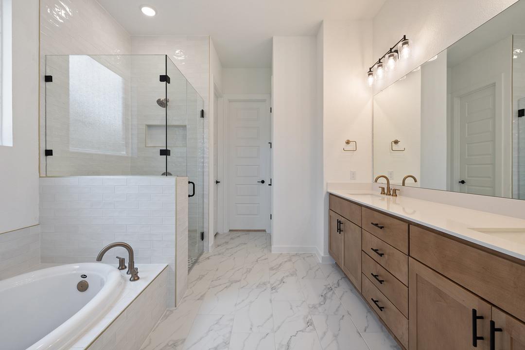 418 Darley Oak Drive, Dripping Springs, TX 78620