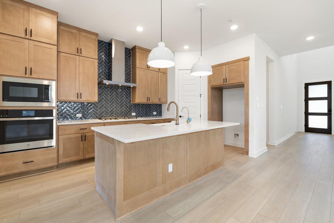 418 Darley Oak Drive, Dripping Springs, TX 78620
