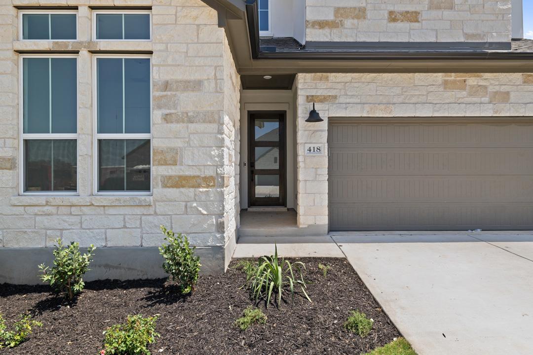 418 Darley Oak Drive, Dripping Springs, TX 78620