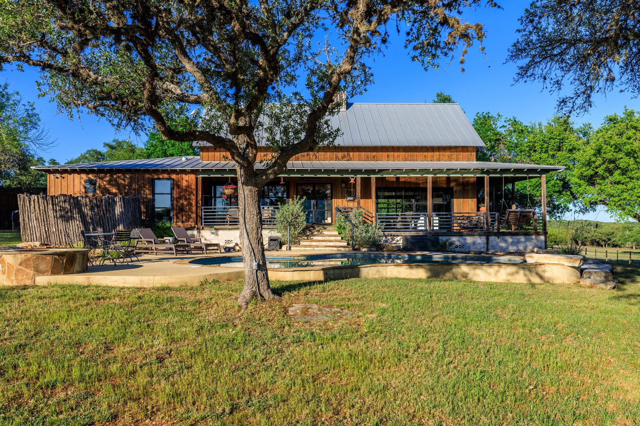 110 Clear Pond Ct, Spring Branch, TX 78070