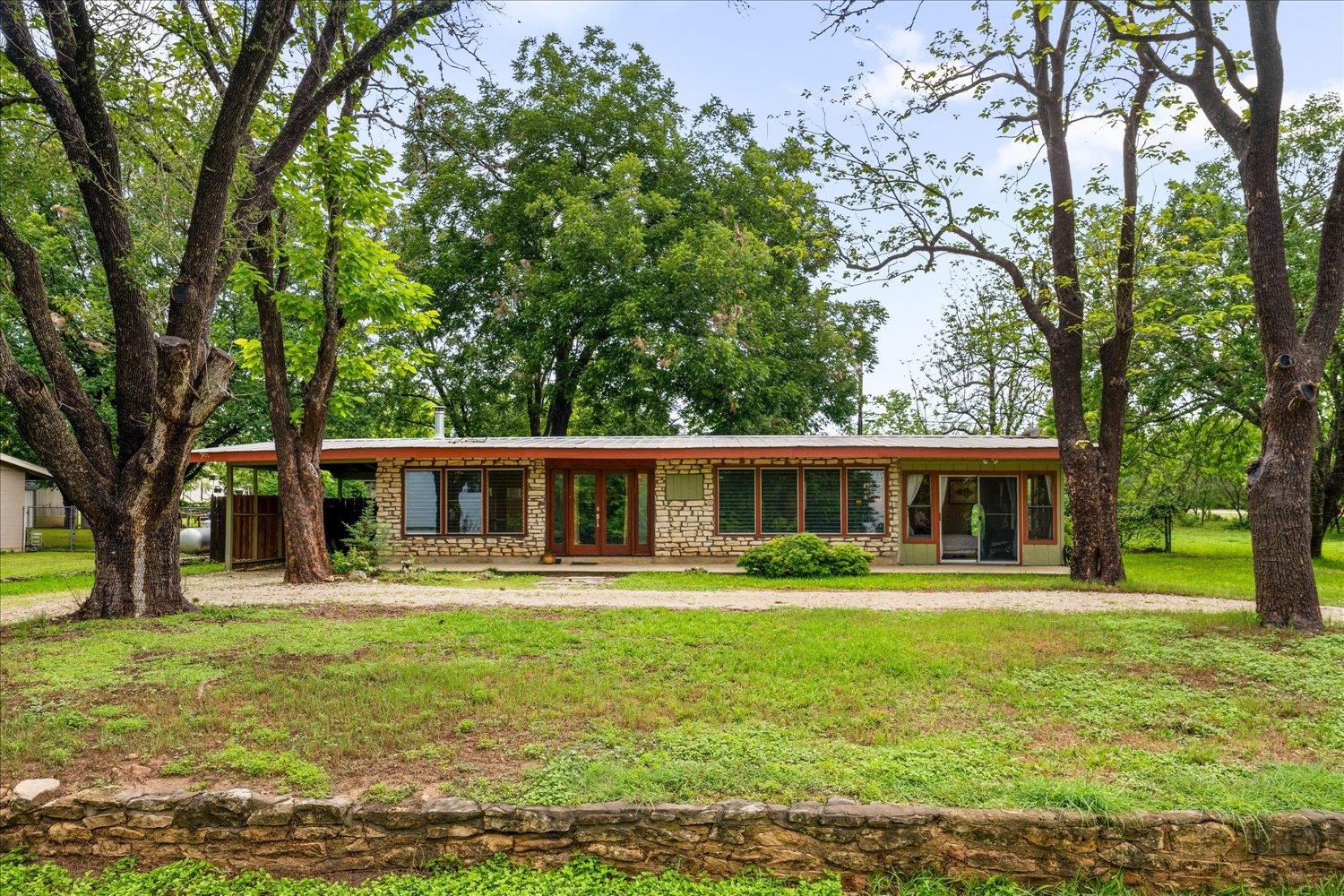 601 Robin Nest, Canyon Lake, TX 78133