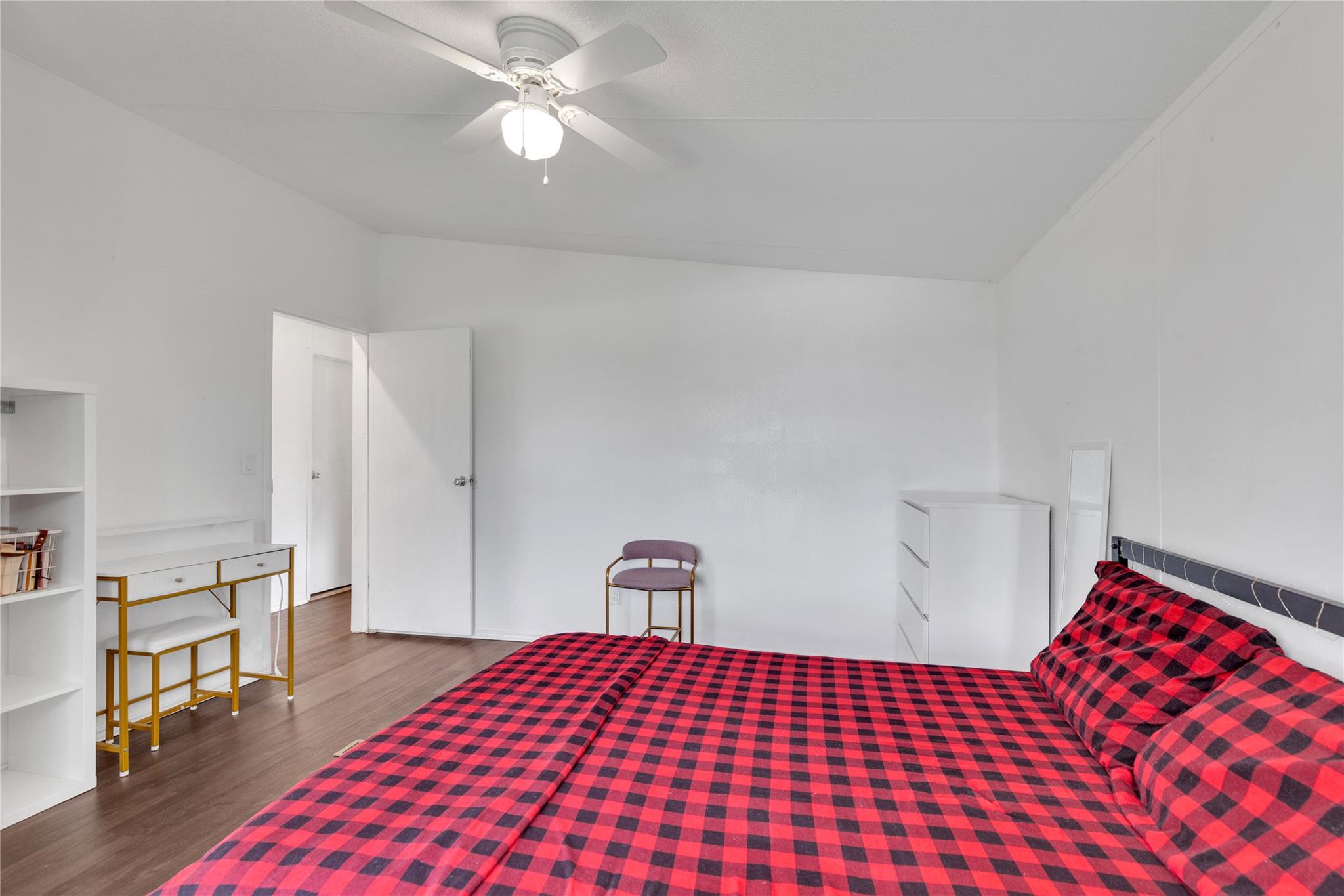 216 Rain Creek Dr, Hutto, TX 78634