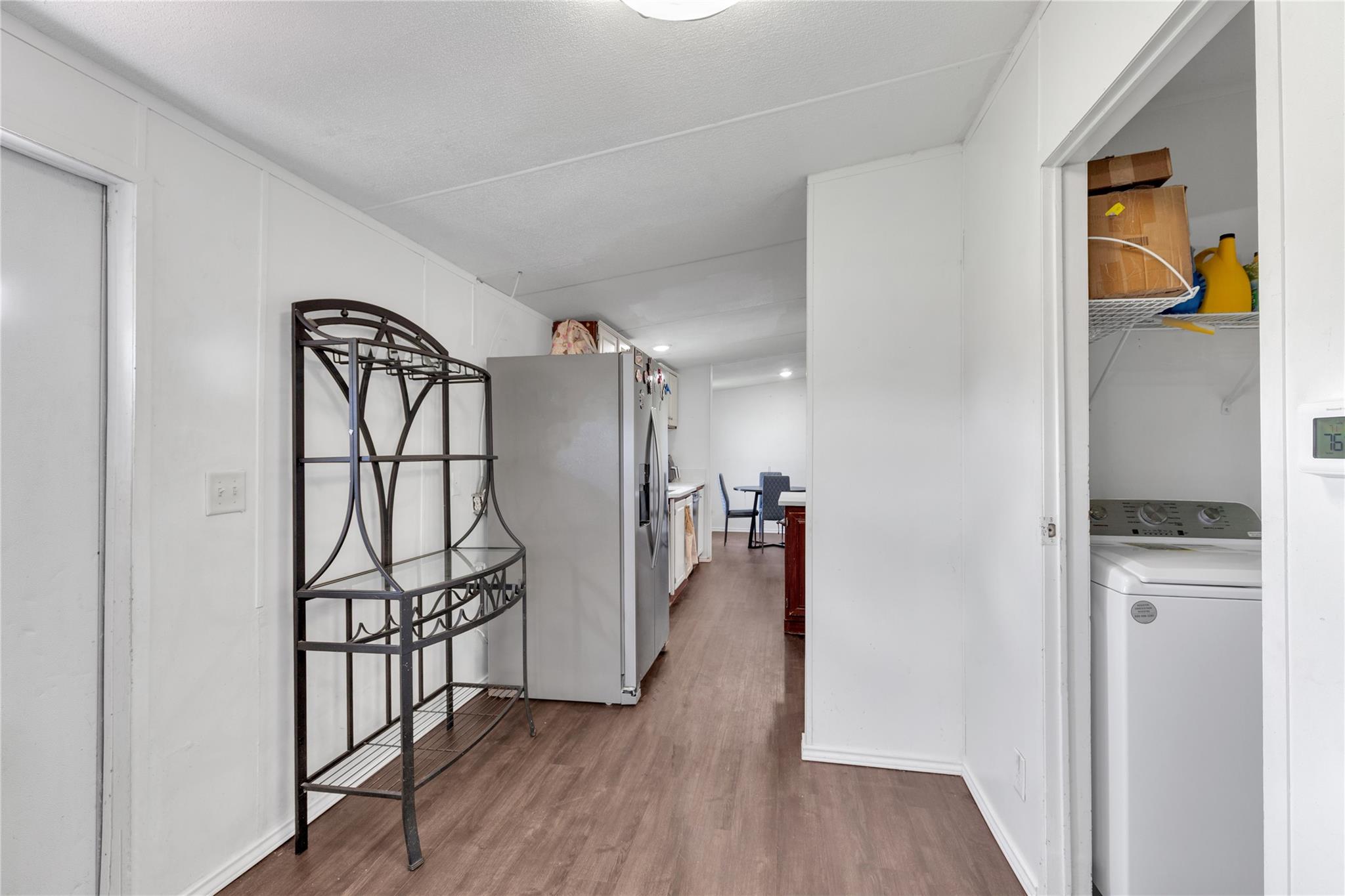 216 Rain Creek Dr, Hutto, TX 78634