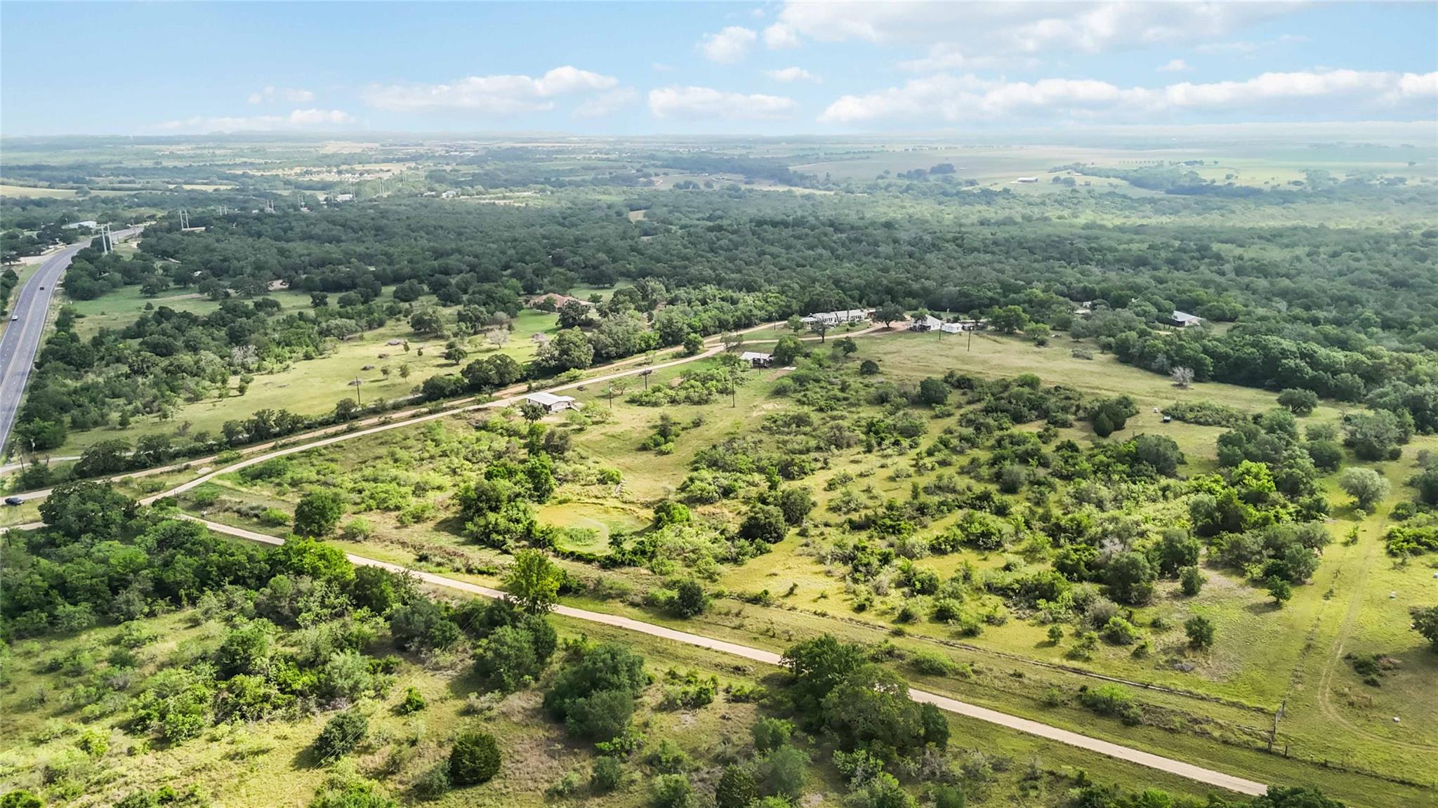 227 Henderson Ln, Lockhart, TX 78644
