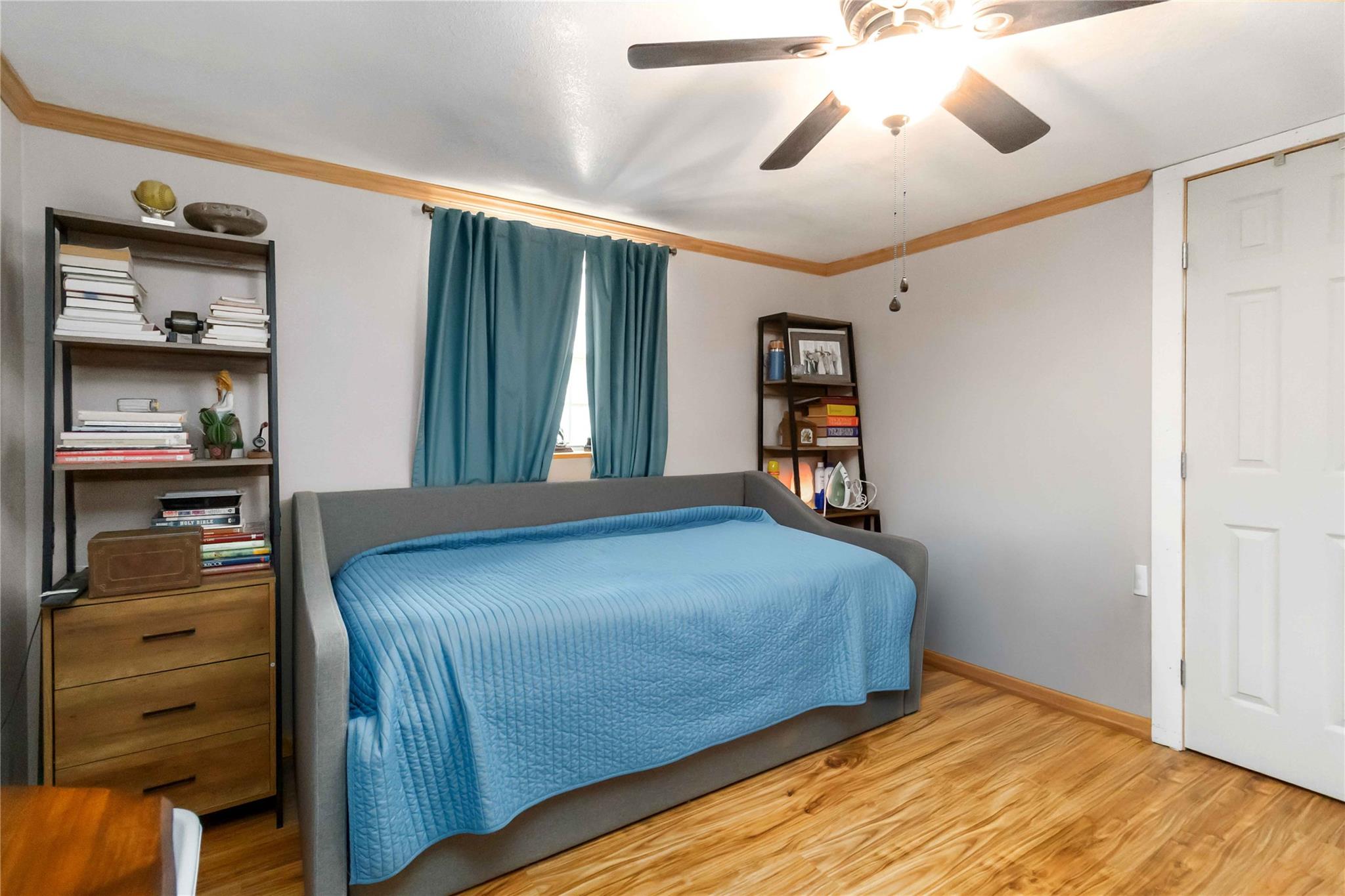 227 Henderson Ln, Lockhart, TX 78644