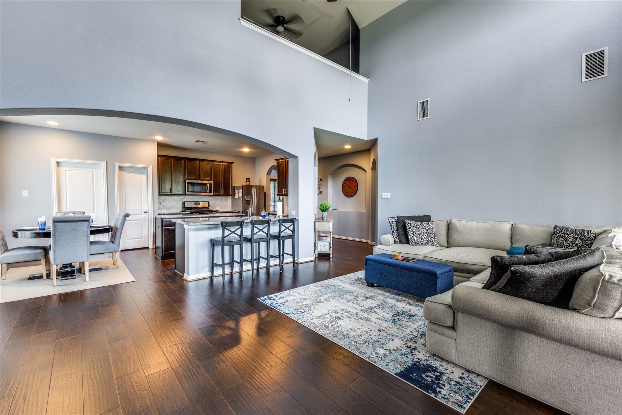 544 Blossom Valley Strm, Buda, TX 78610