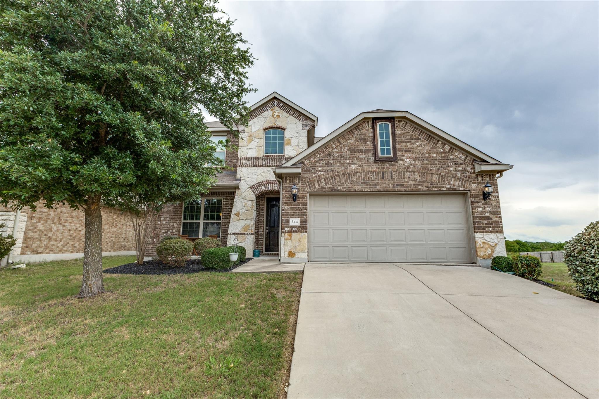 544 Blossom Valley Strm, Buda, TX 78610