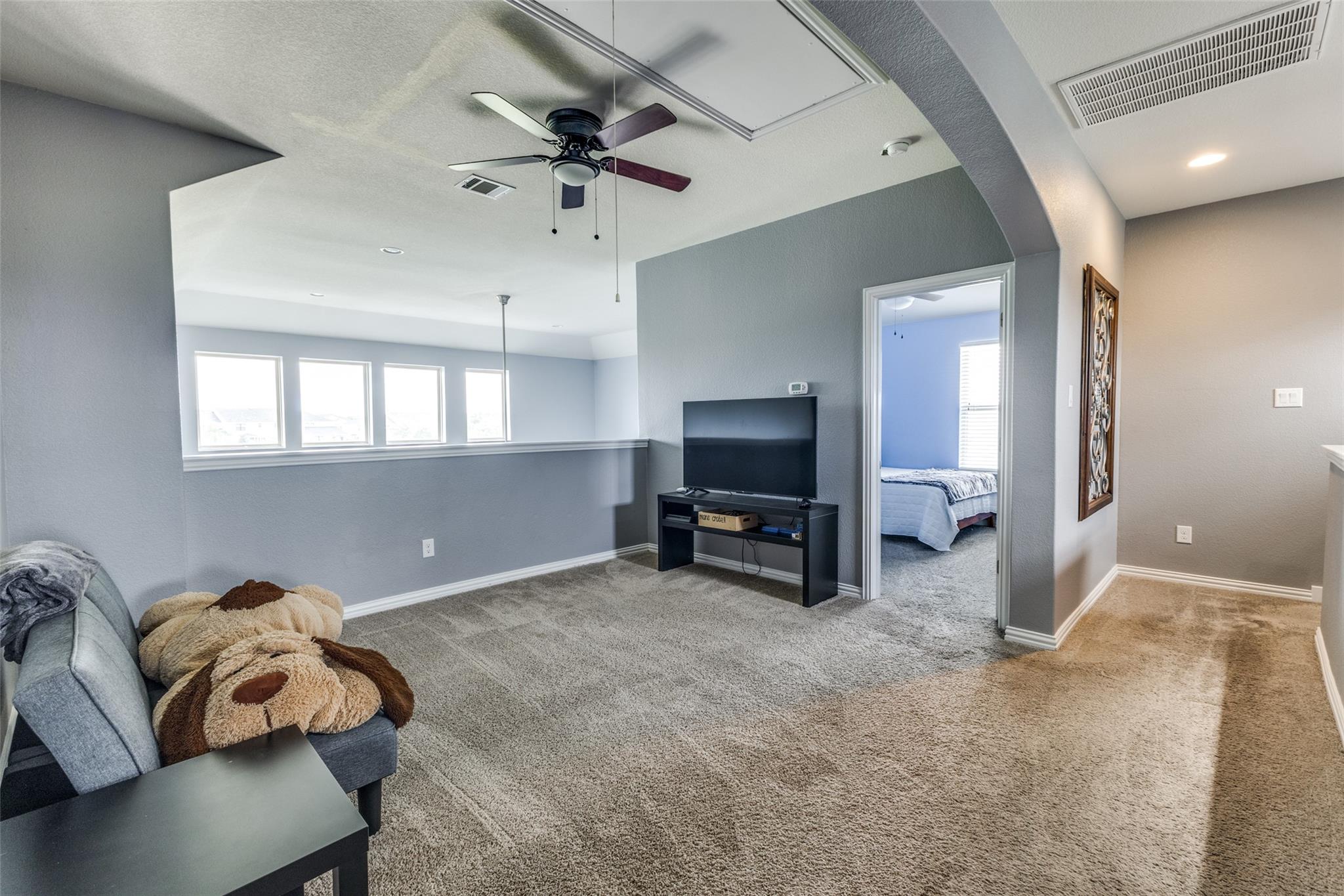 544 Blossom Valley Strm, Buda, TX 78610