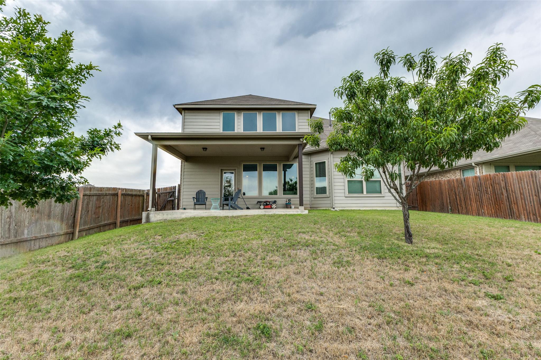 544 Blossom Valley Strm, Buda, TX 78610