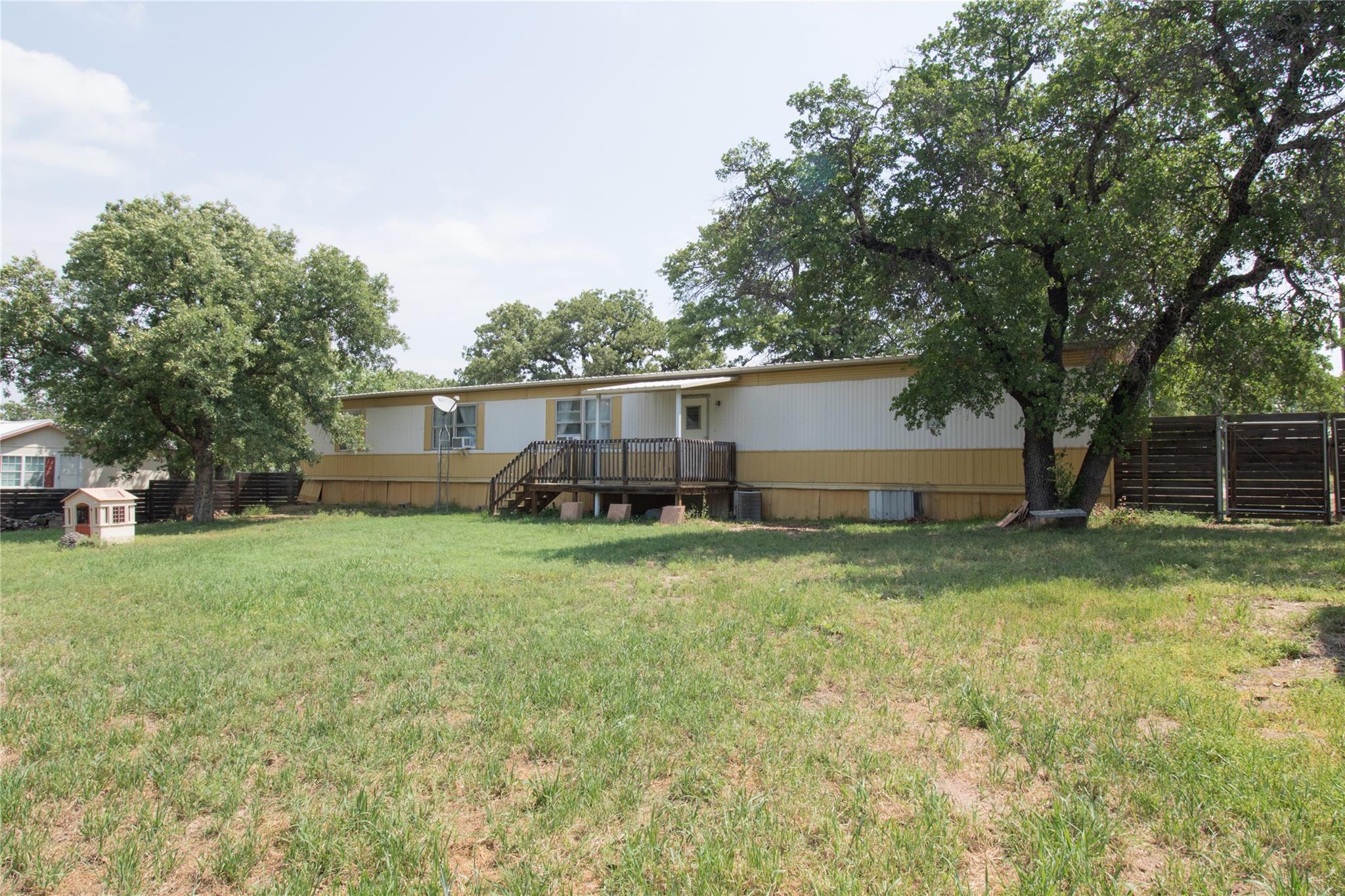 115 Geola St, Buchanan Dam, TX 78609