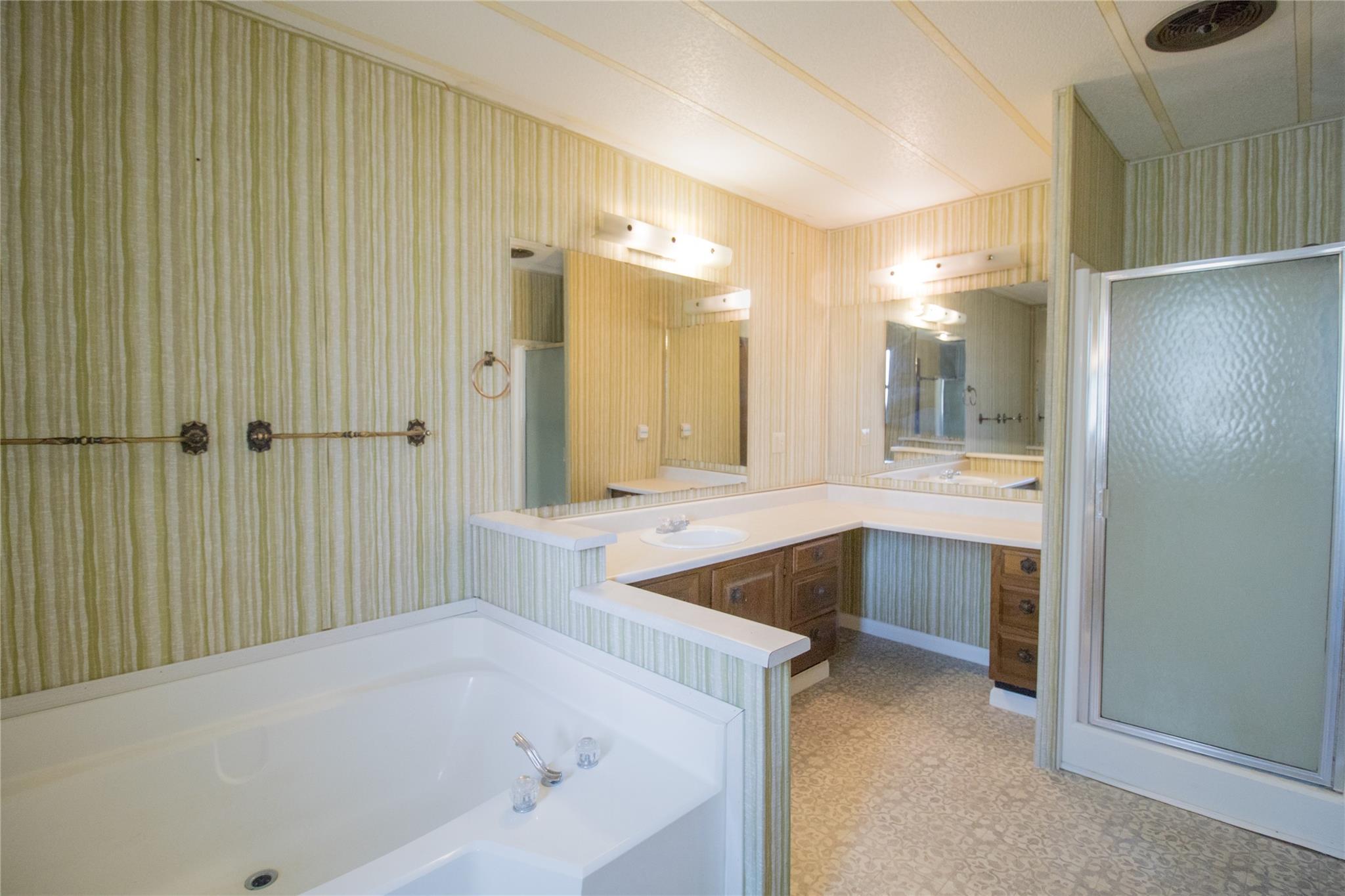 115 Geola St, Buchanan Dam, TX 78609