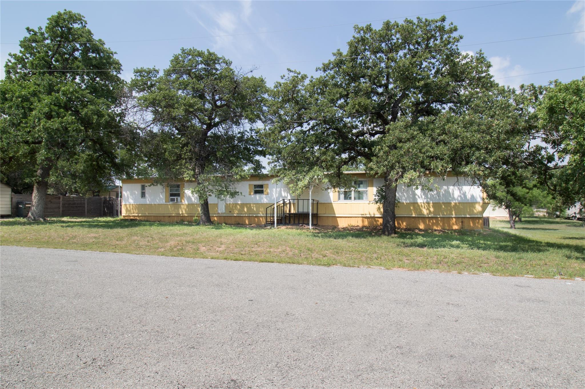 115 Geola St, Buchanan Dam, TX 78609
