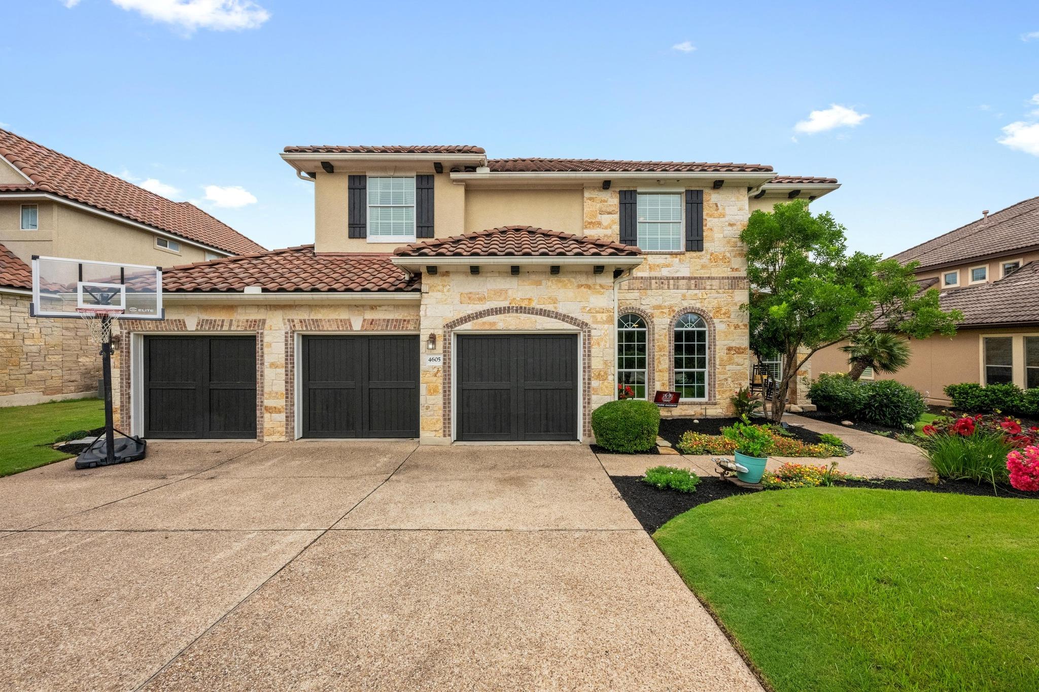 4605 Bat Falcon Dr, Austin, TX 78738