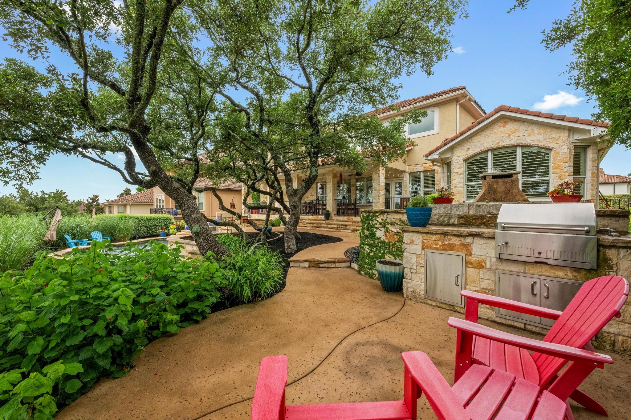 4605 Bat Falcon Dr, Austin, TX 78738