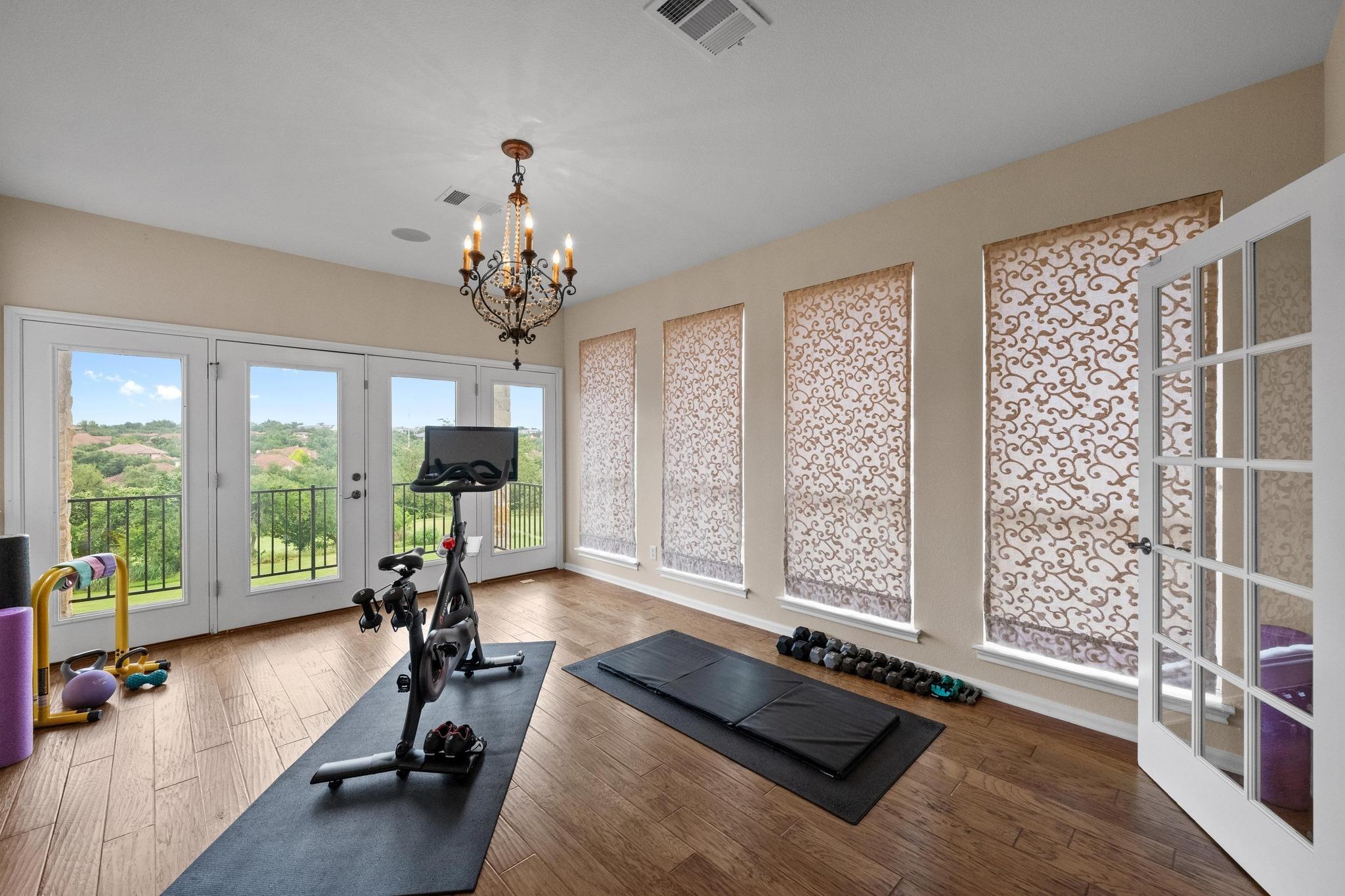 4605 Bat Falcon Dr, Austin, TX 78738