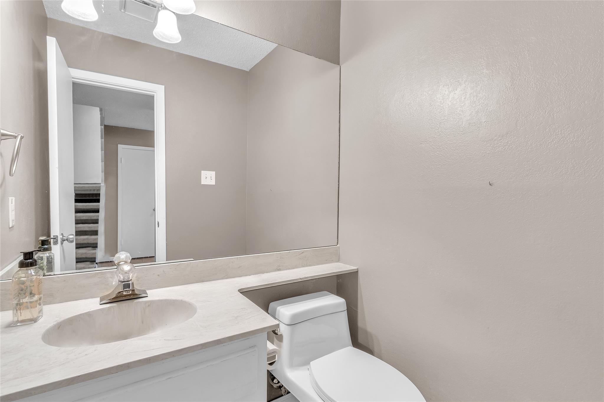 1028 Verbena Dr, Austin, TX 78750