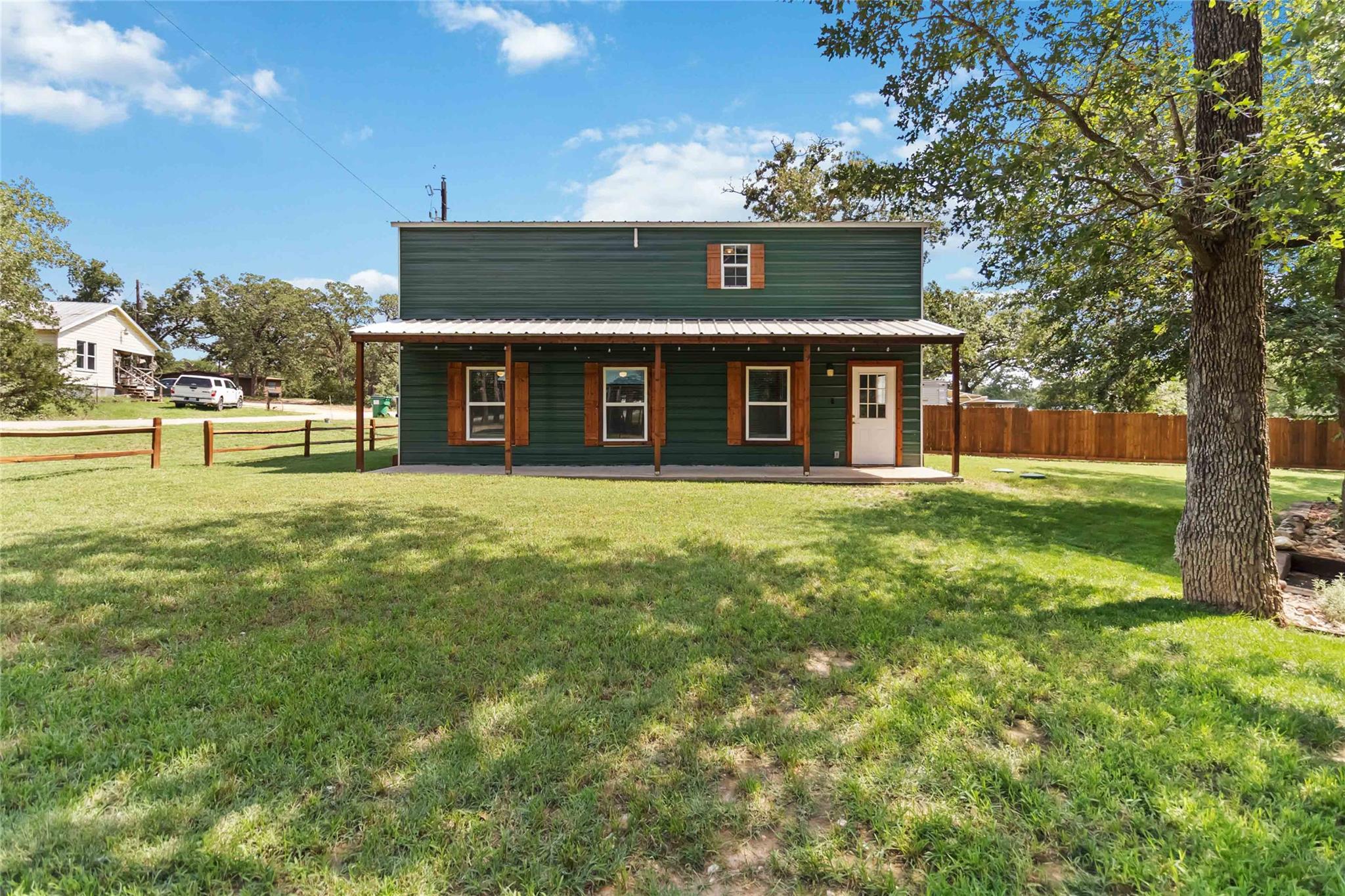 106 Harper Dr, Bastrop, TX 78602