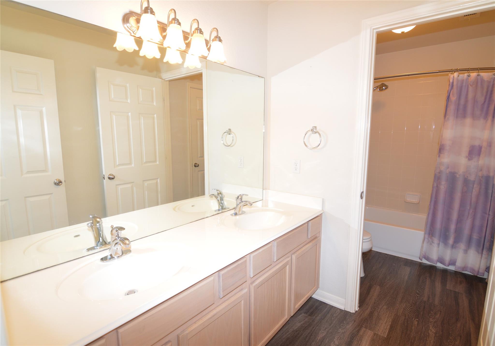 801 Barefoot Cv, Round Rock, TX 78665