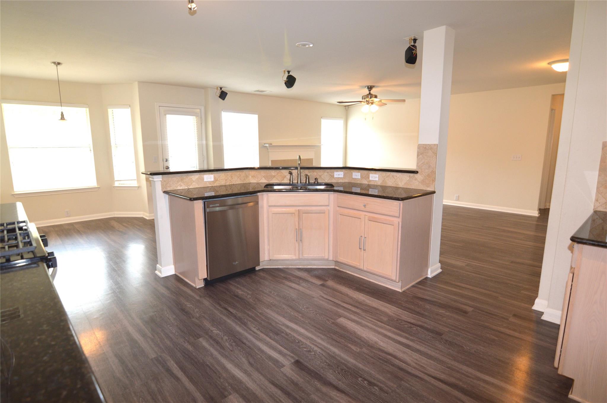 801 Barefoot Cv, Round Rock, TX 78665