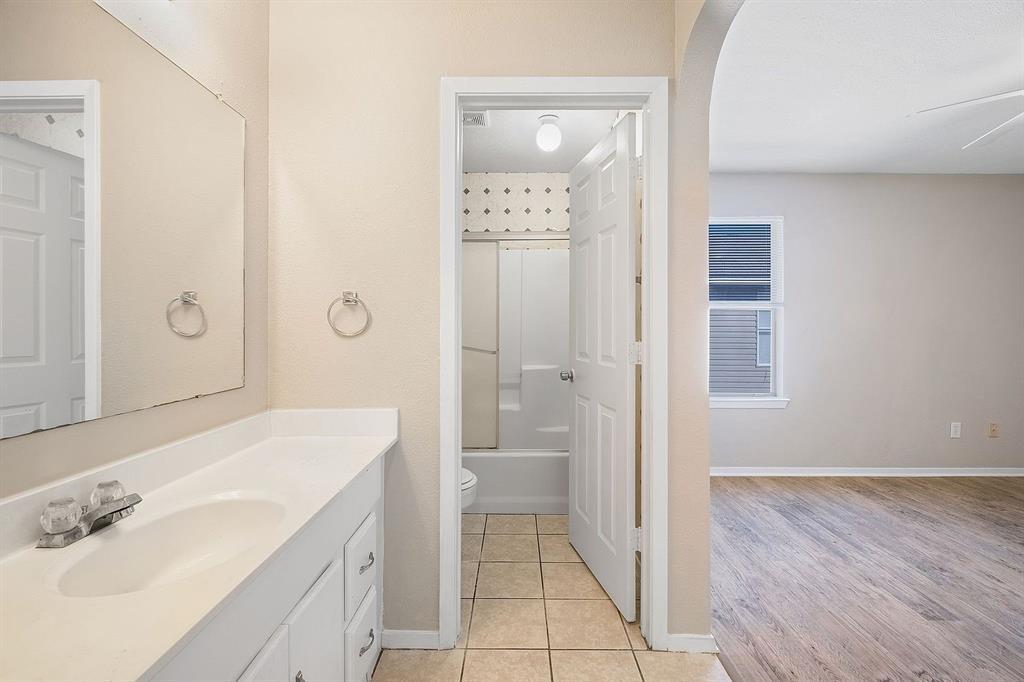 2214 Katy Ln # A, Georgetown, TX 78626