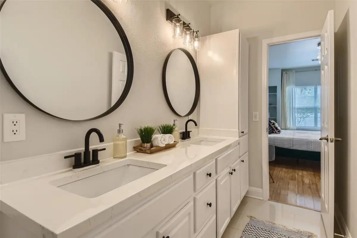 311 Blackson Ave # A, Austin, TX 78752