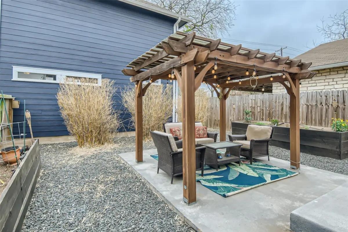 311 Blackson Ave # A, Austin, TX 78752