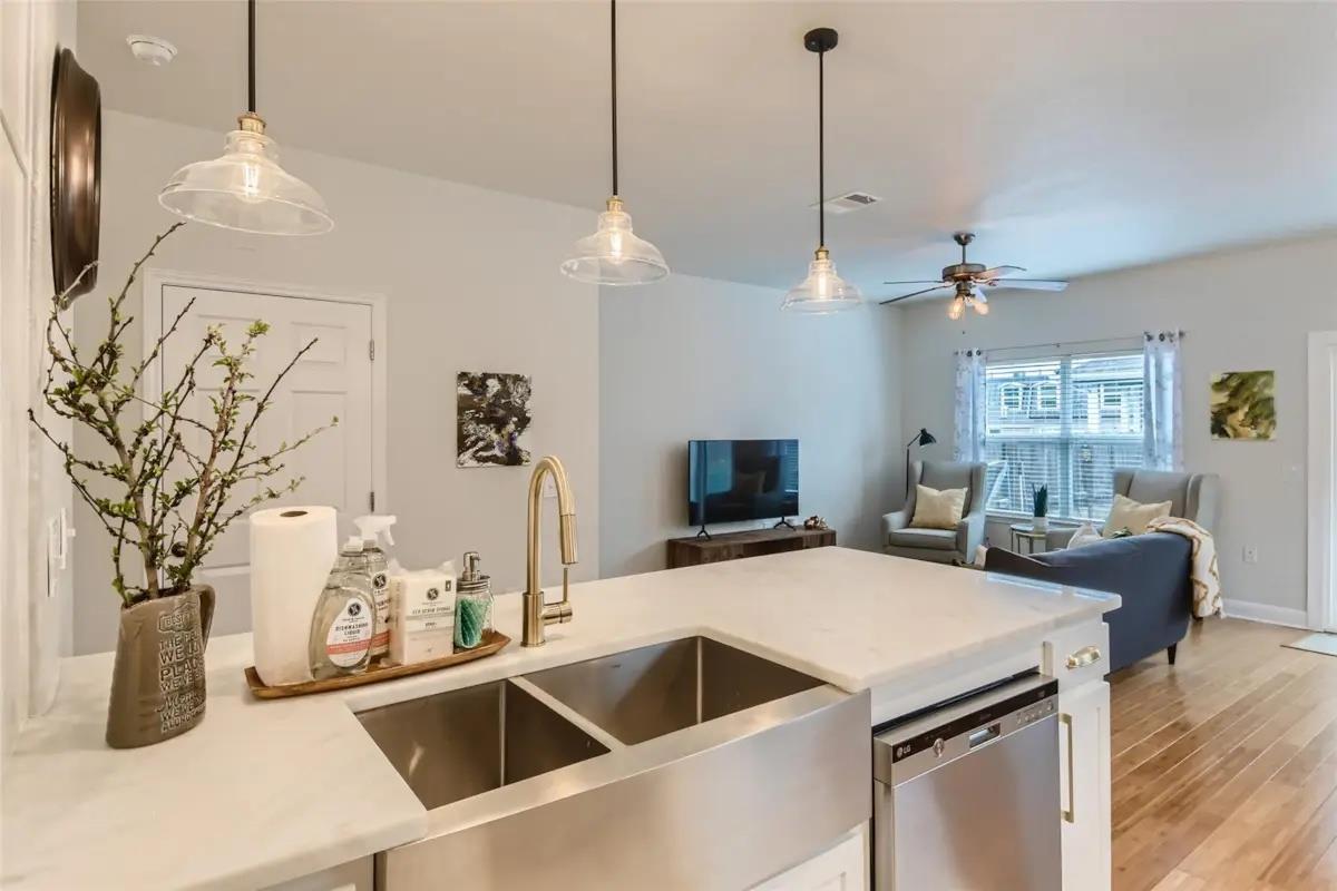311 Blackson Ave # A, Austin, TX 78752