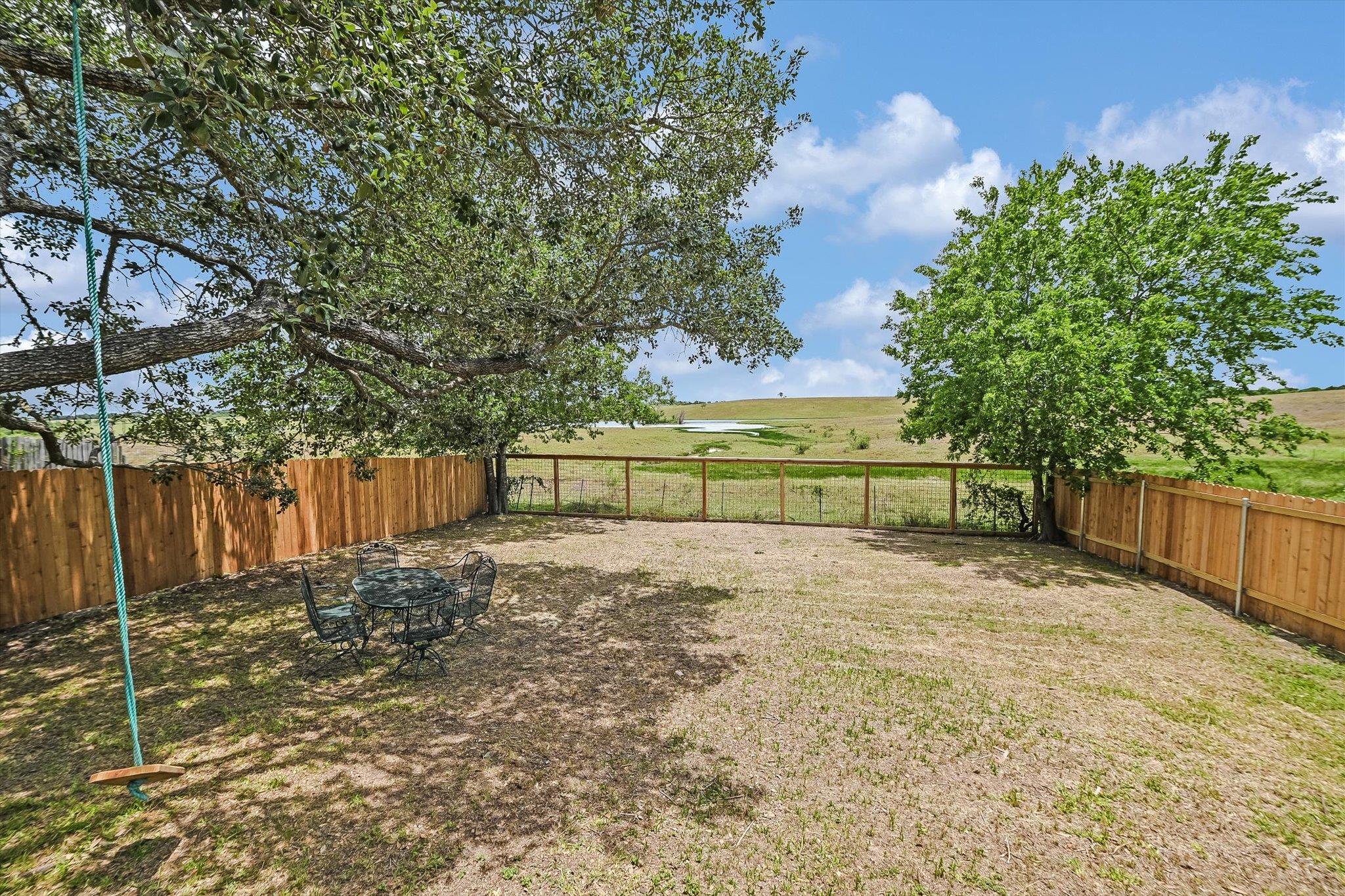 1157 Lago Vista St, San Marcos, TX 78666