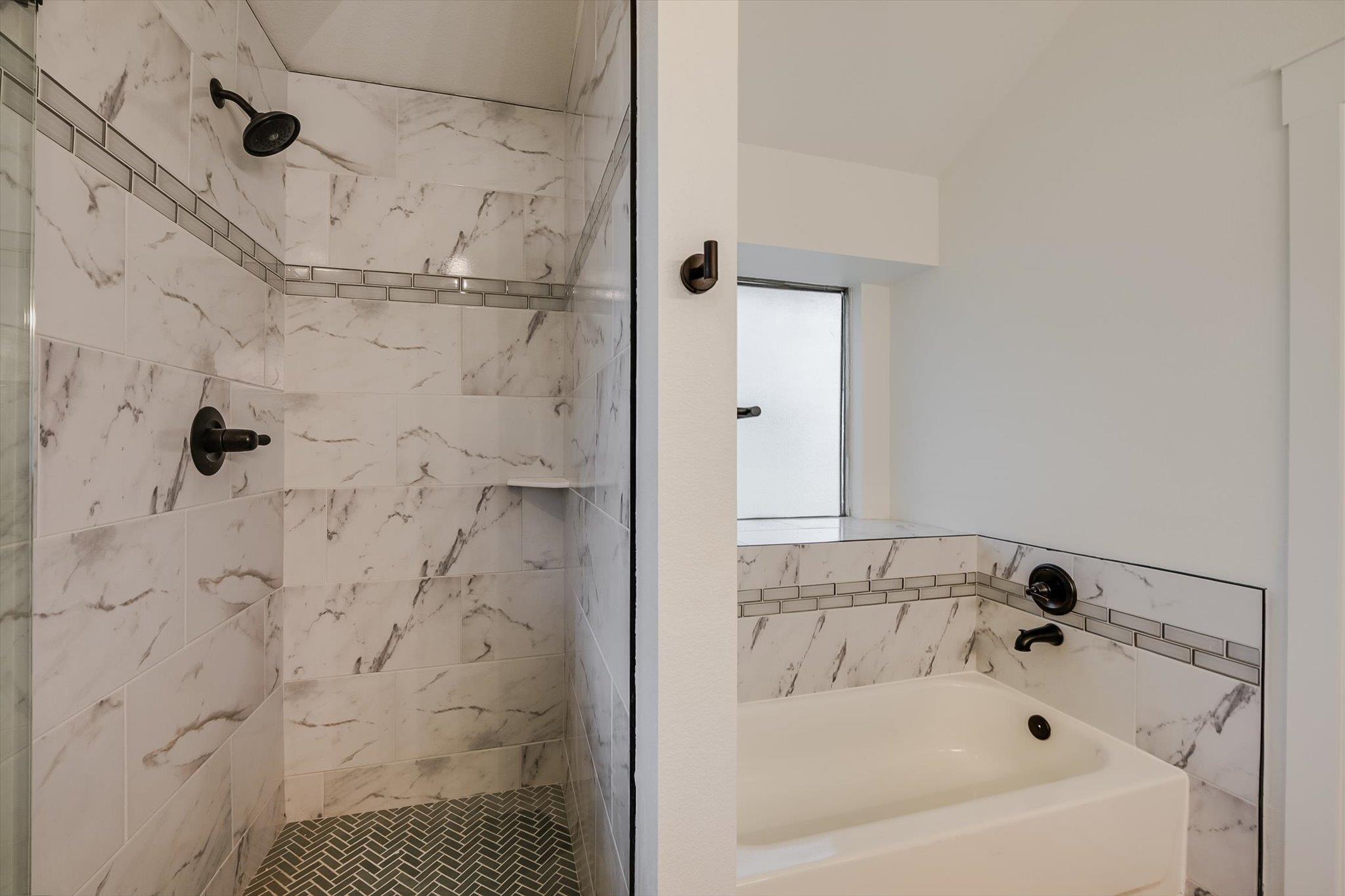 1157 Lago Vista St, San Marcos, TX 78666