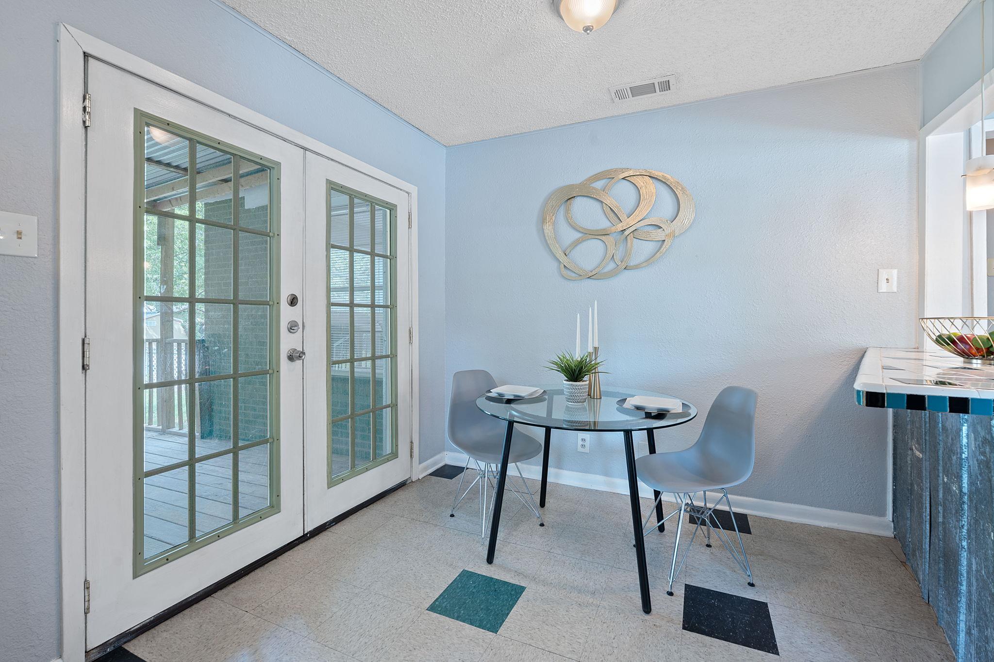 932 E 53 1/2 St, Austin, TX 78751
