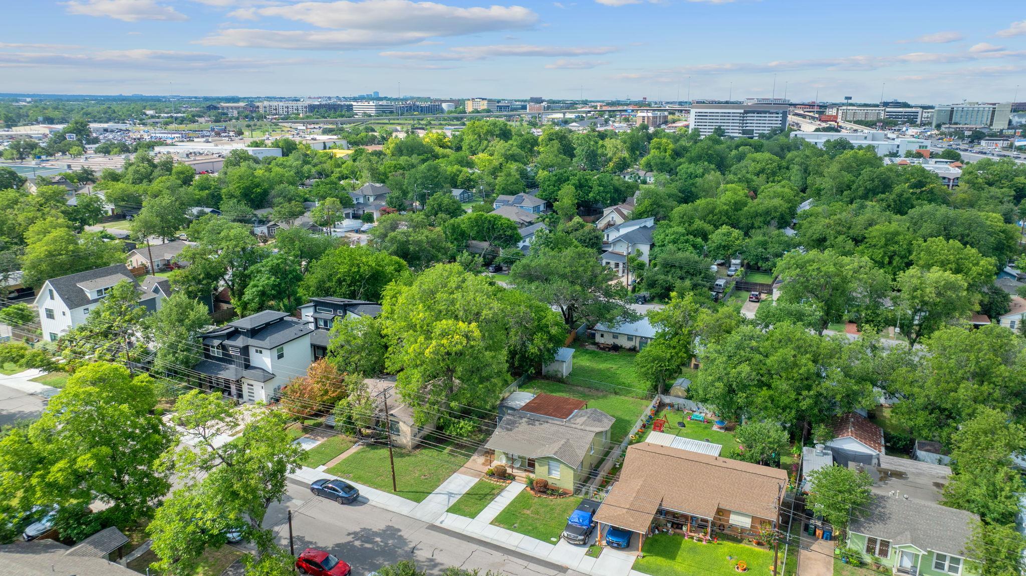 932 E 53 1/2 St, Austin, TX 78751