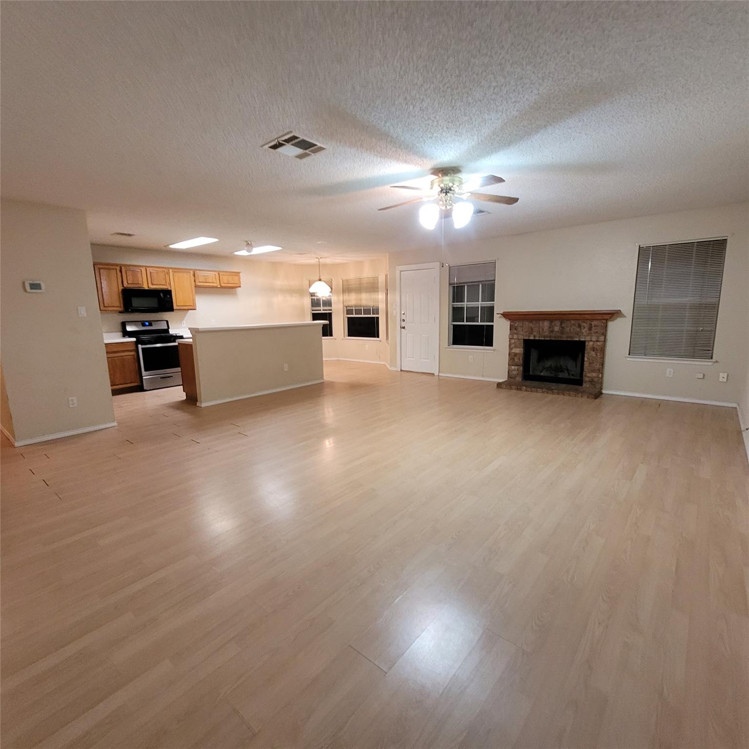 1204 Cedar Oaks Dr, Cedar Park, TX 78613