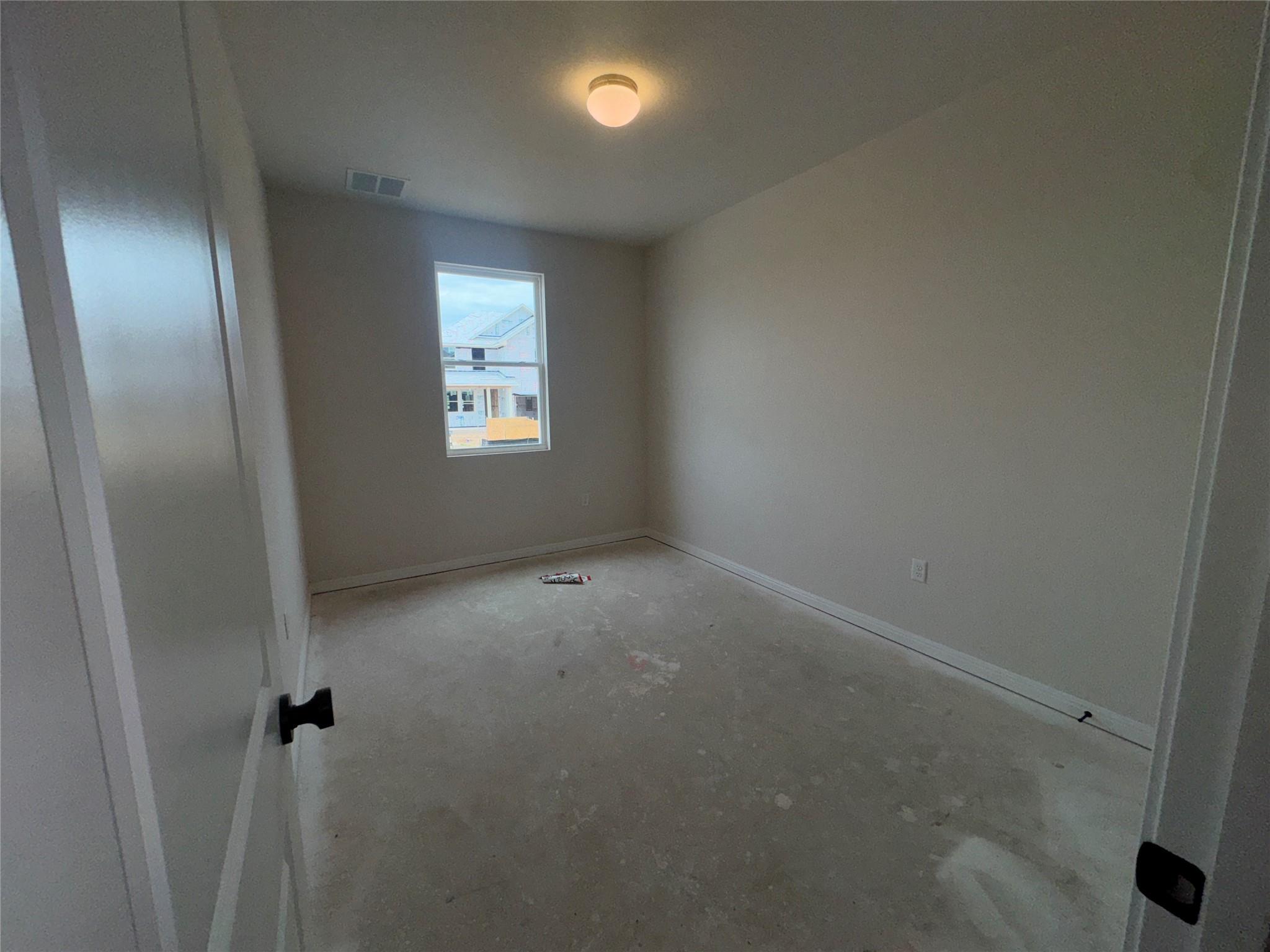 305 Willow Heights Dr, Hutto, TX 78634