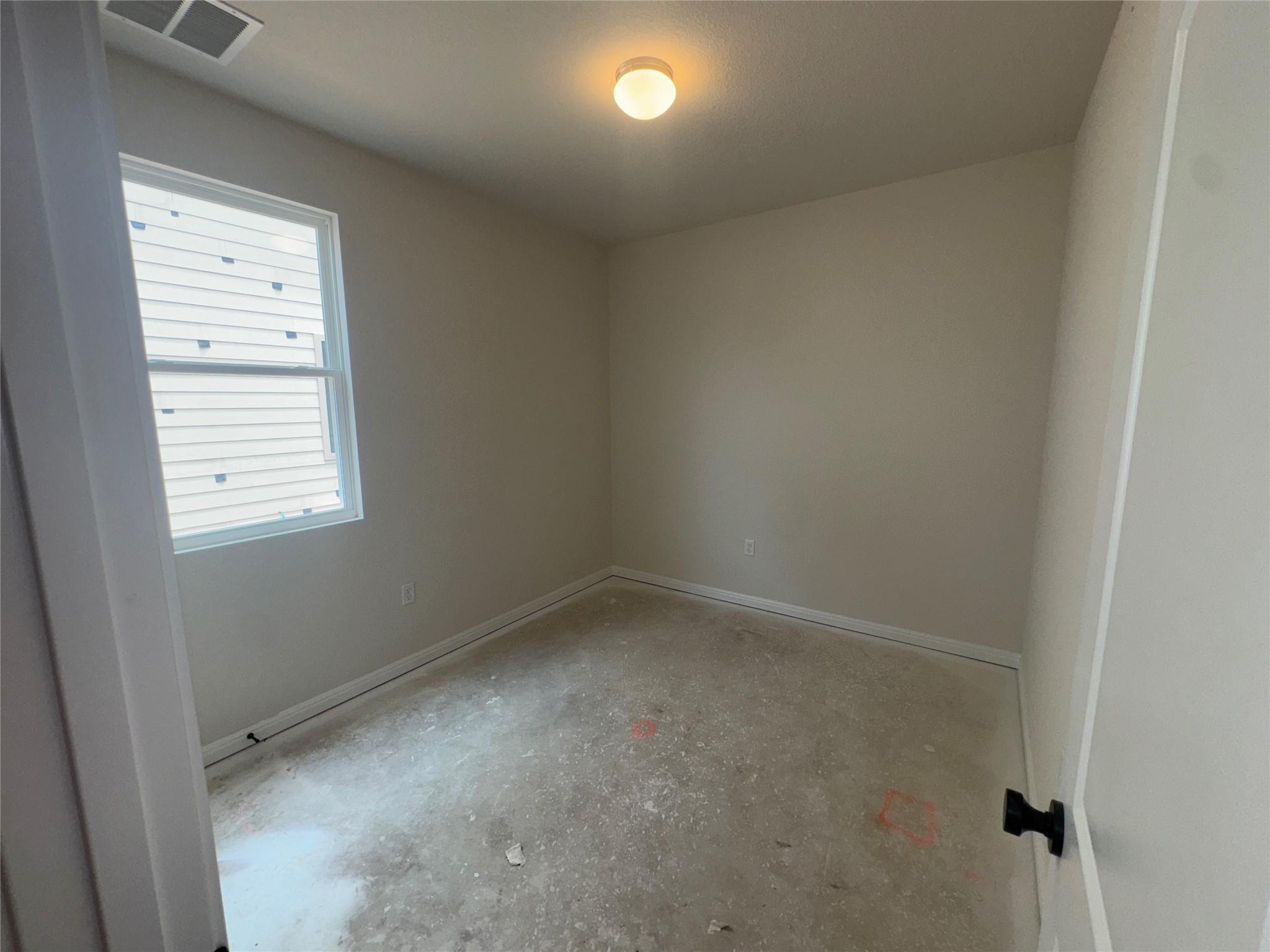 305 Willow Heights Dr, Hutto, TX 78634