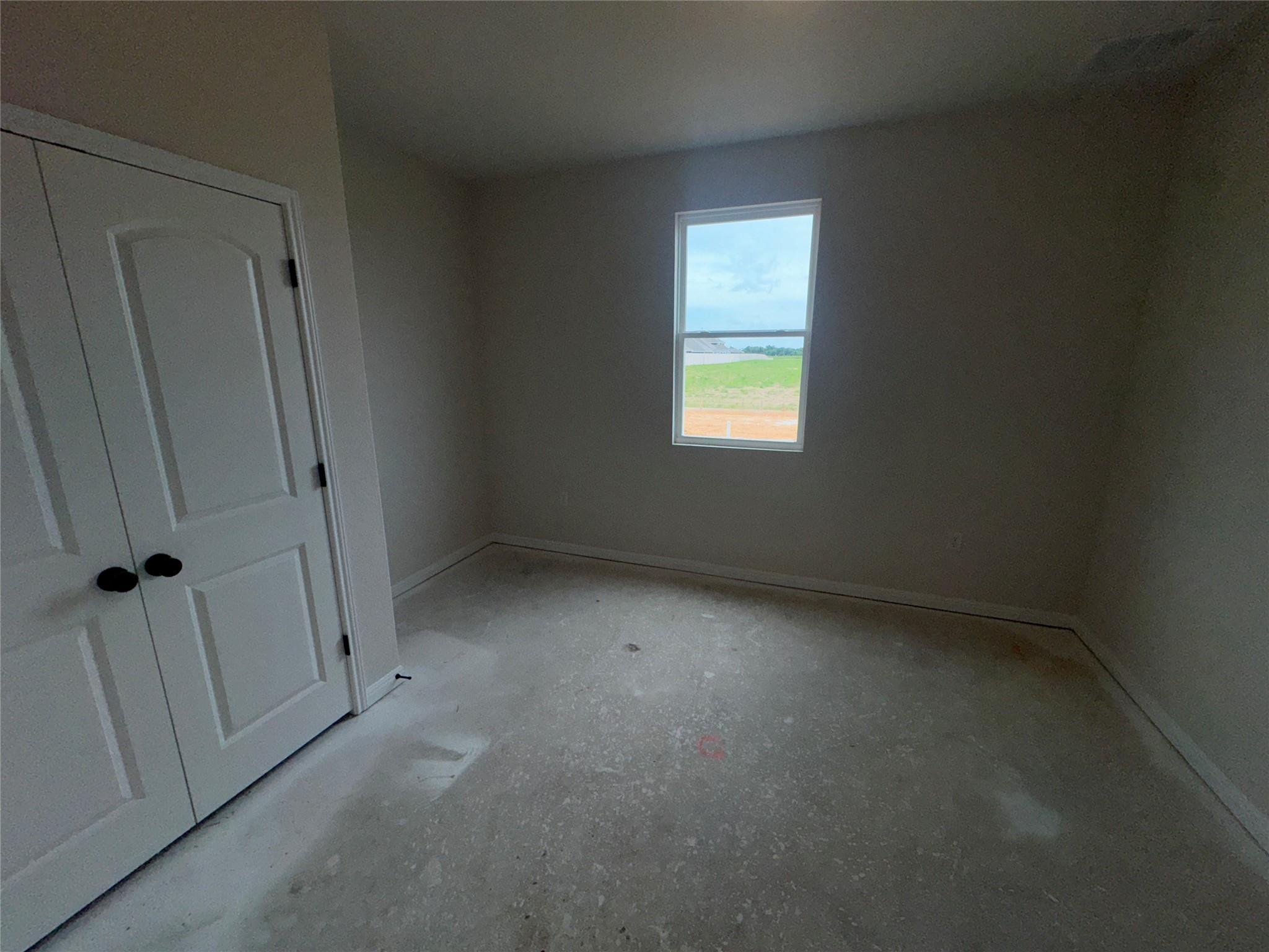 305 Willow Heights Dr, Hutto, TX 78634