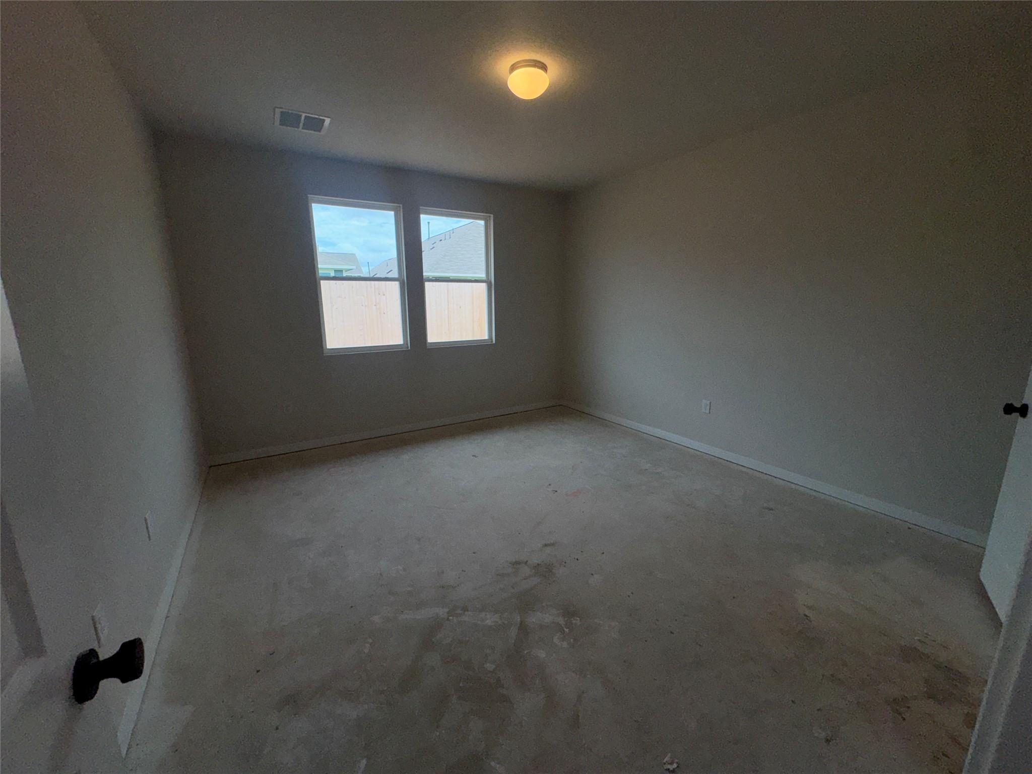 305 Willow Heights Dr, Hutto, TX 78634
