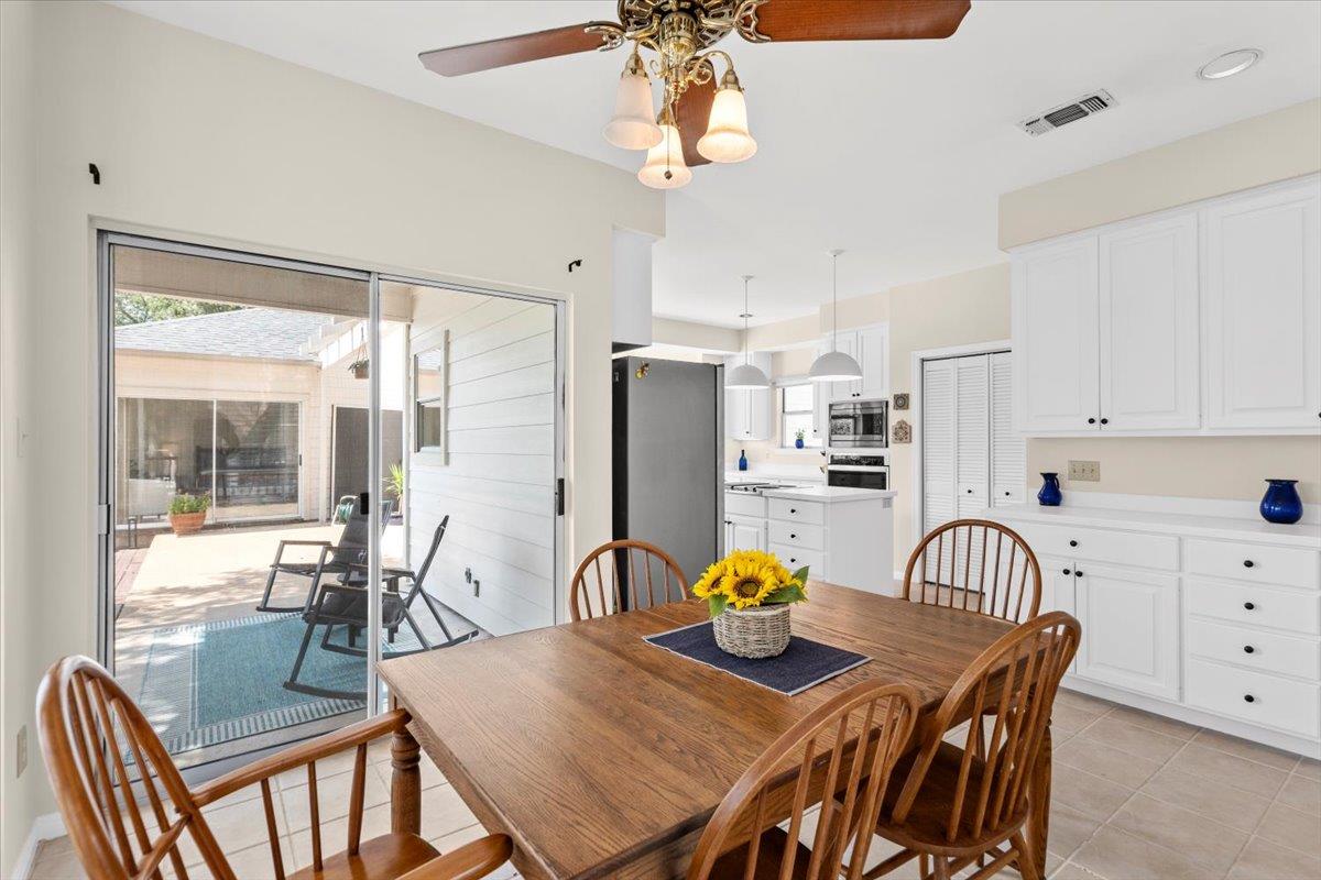 124 Hurst Creek Rd, Austin, TX 78734