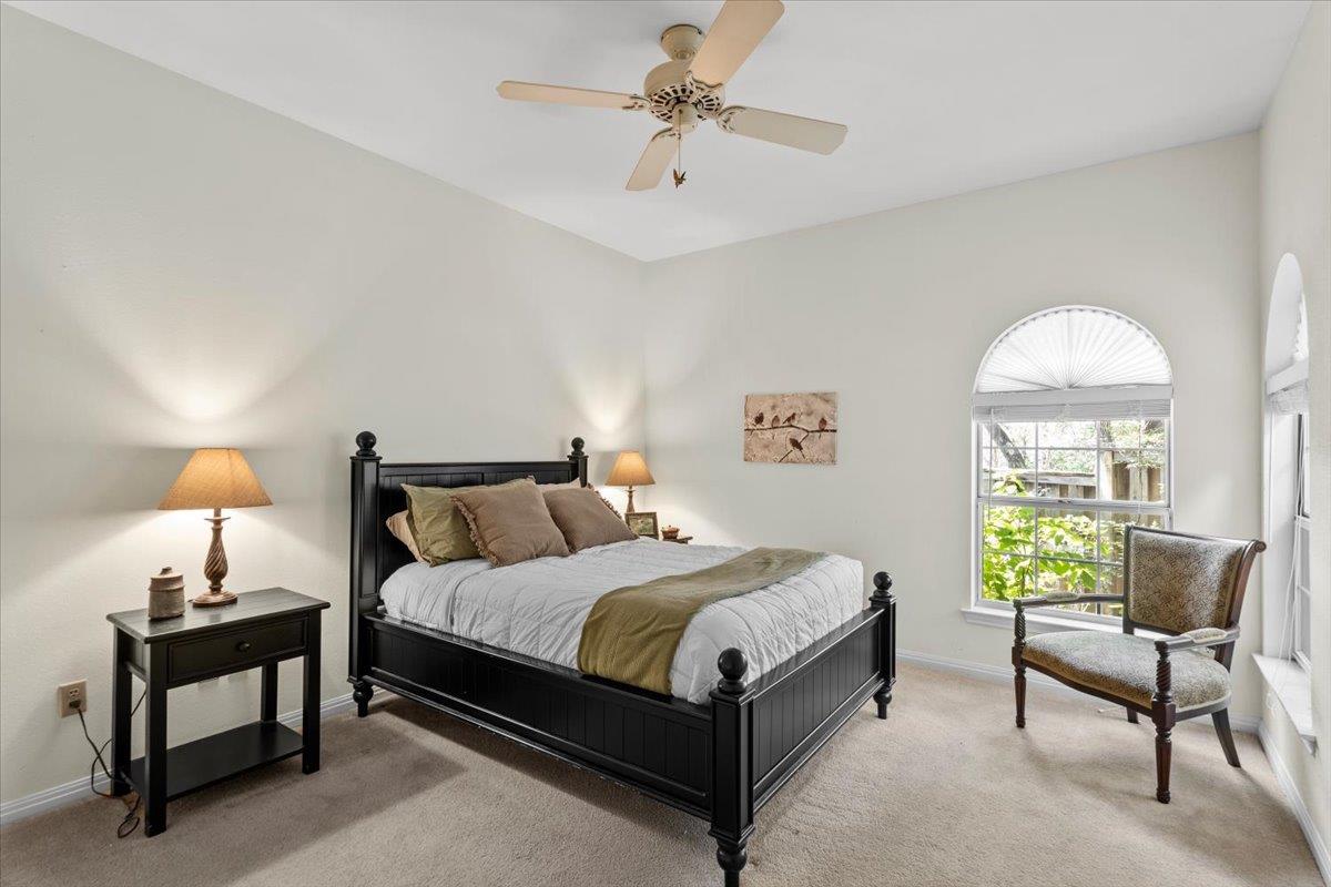 124 Hurst Creek Rd, Austin, TX 78734