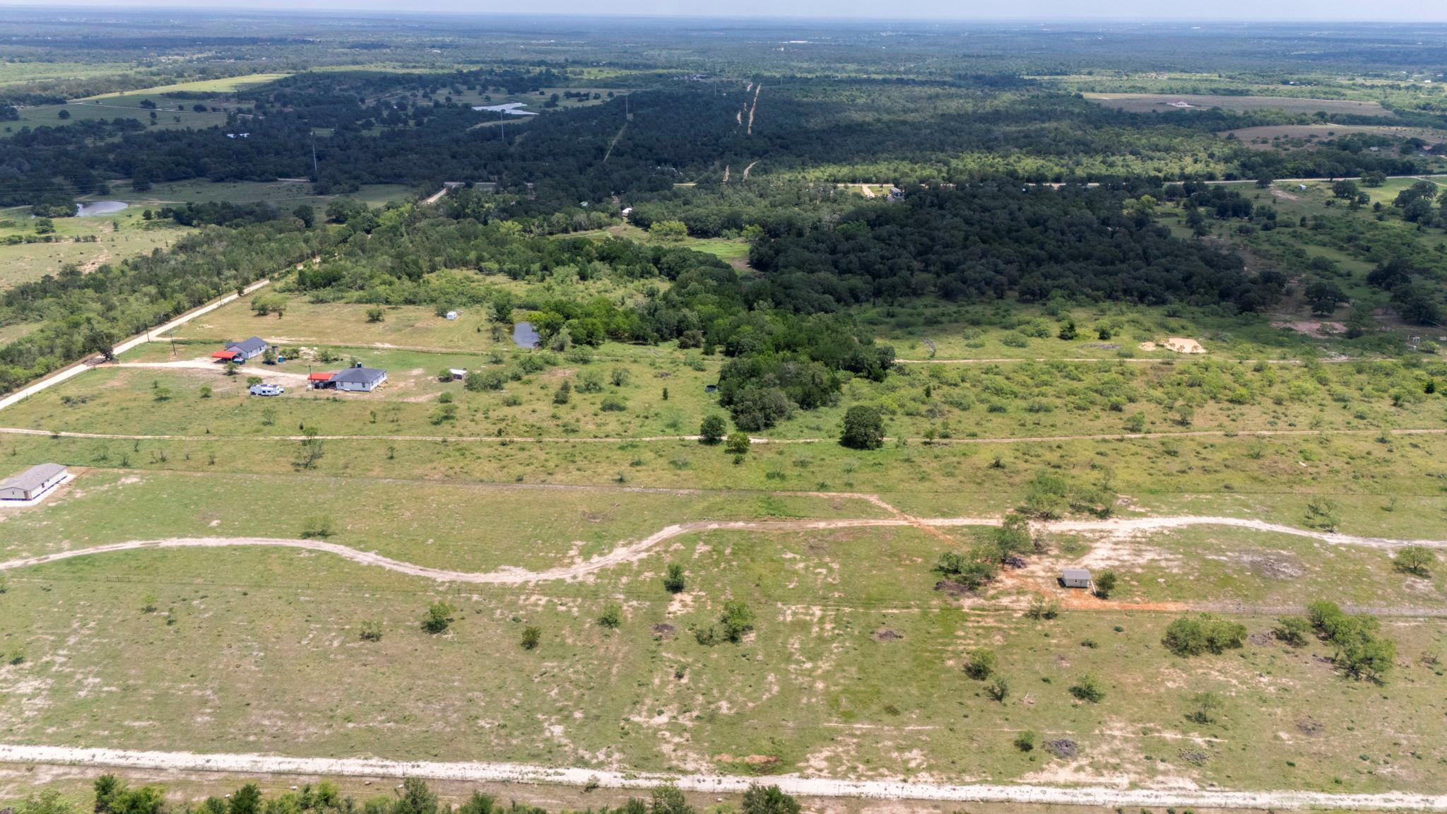 401 Turnback Trl, Dale, TX 78616