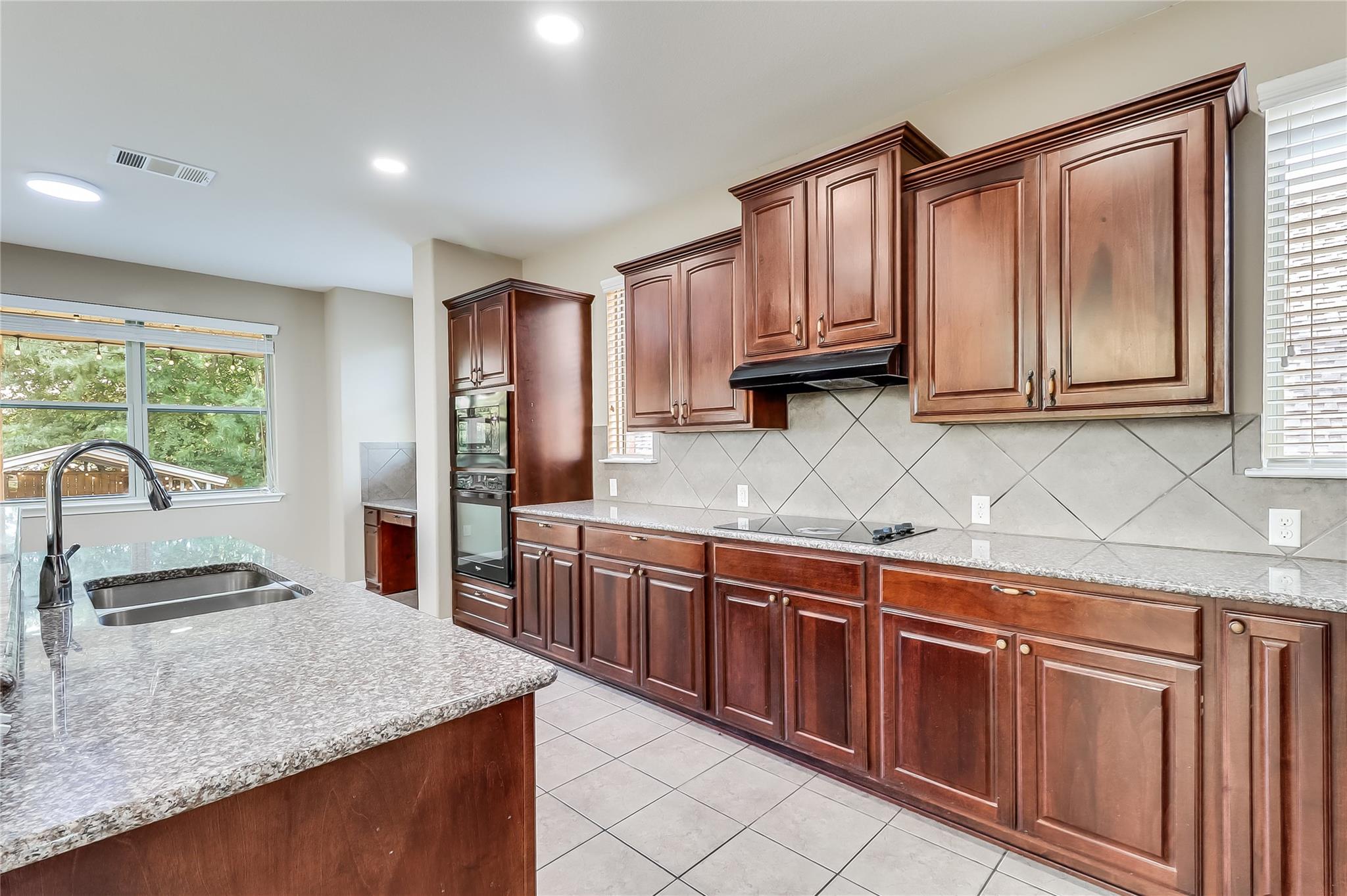 401 Silver Trl, Round Rock, TX 78664