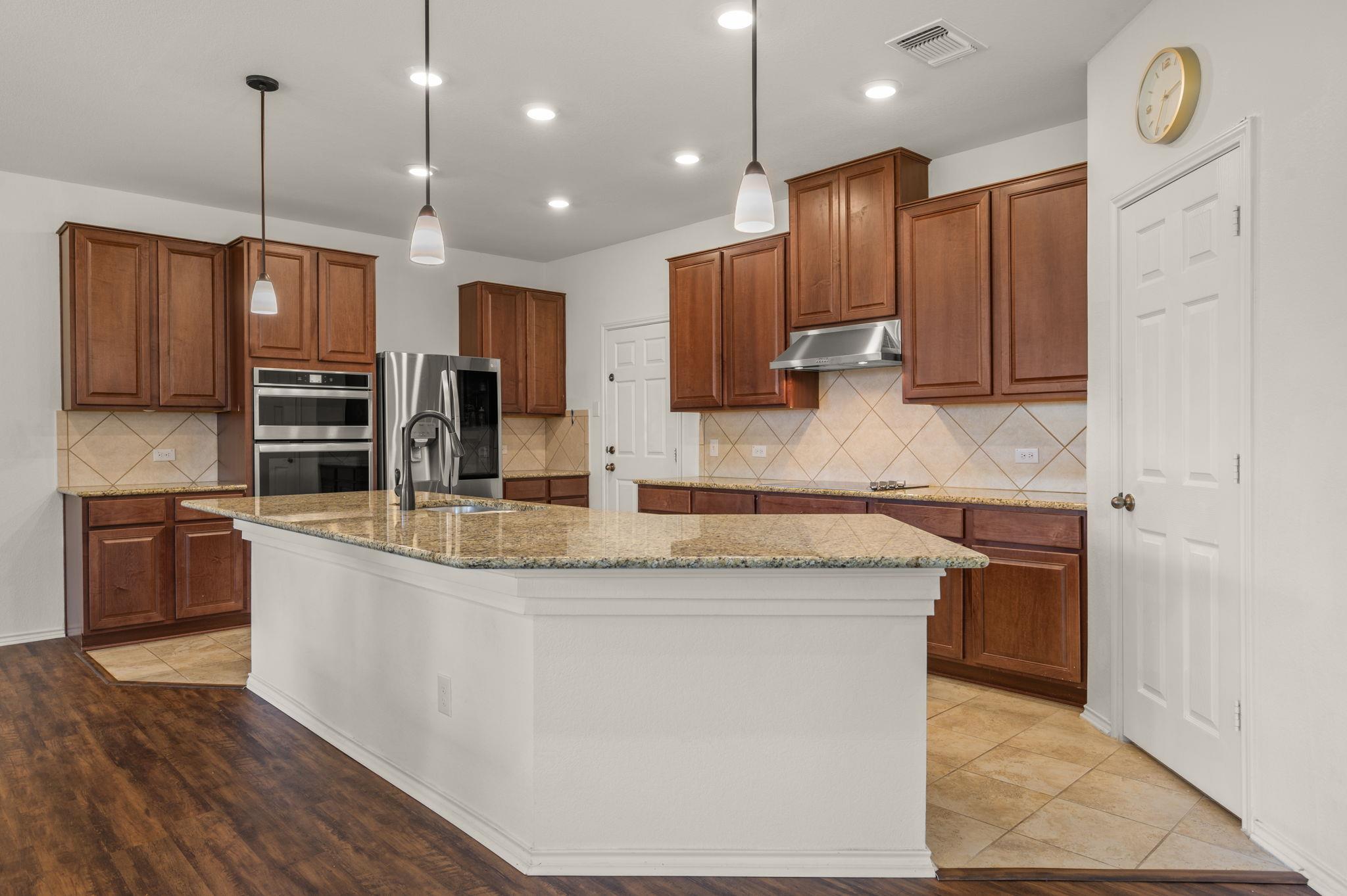 716 Madalin Rue Ct, Leander, TX 78641