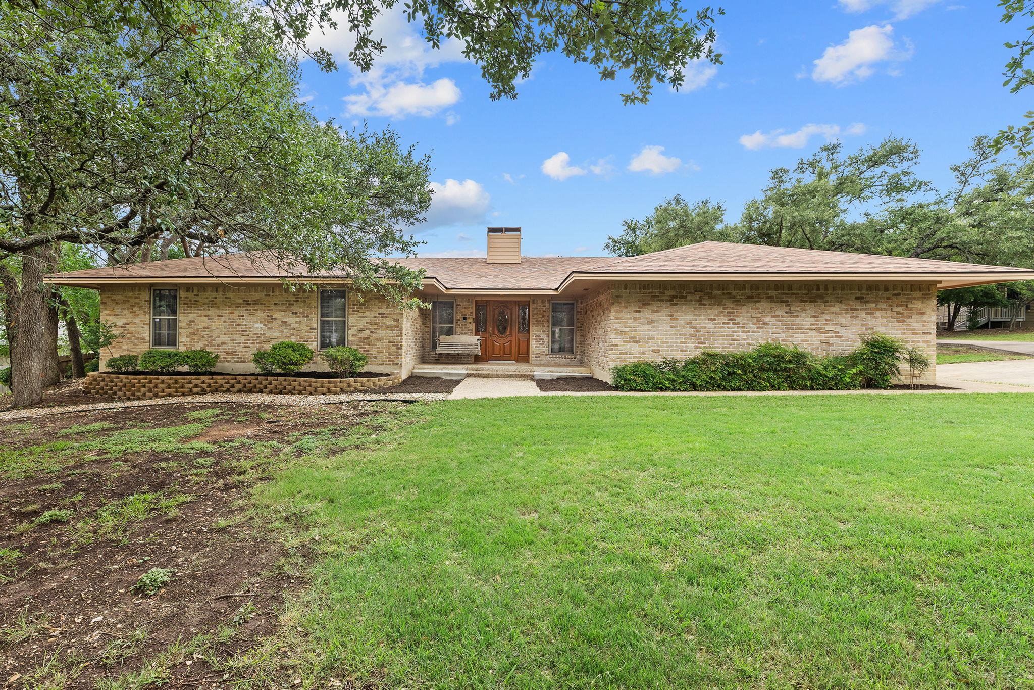 1204 Oak Hollow Dr, Leander, TX 78641