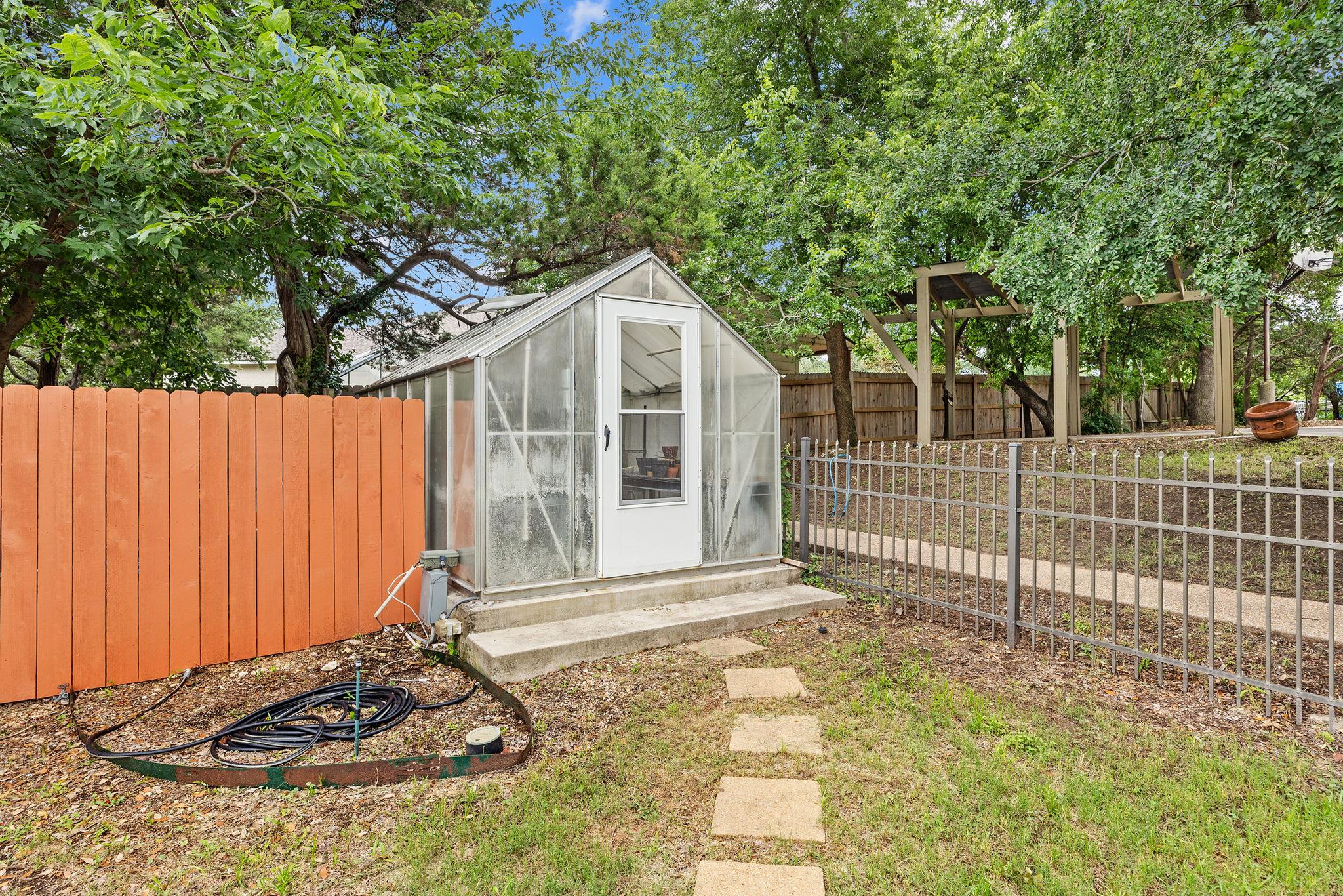 1204 Oak Hollow Dr, Leander, TX 78641