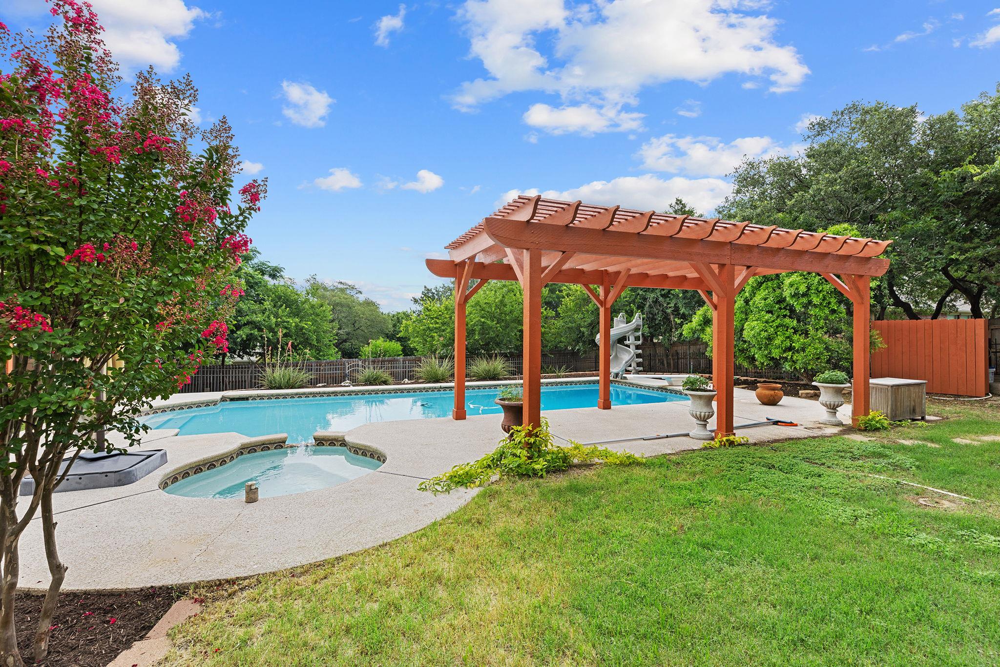 1204 Oak Hollow Dr, Leander, TX 78641